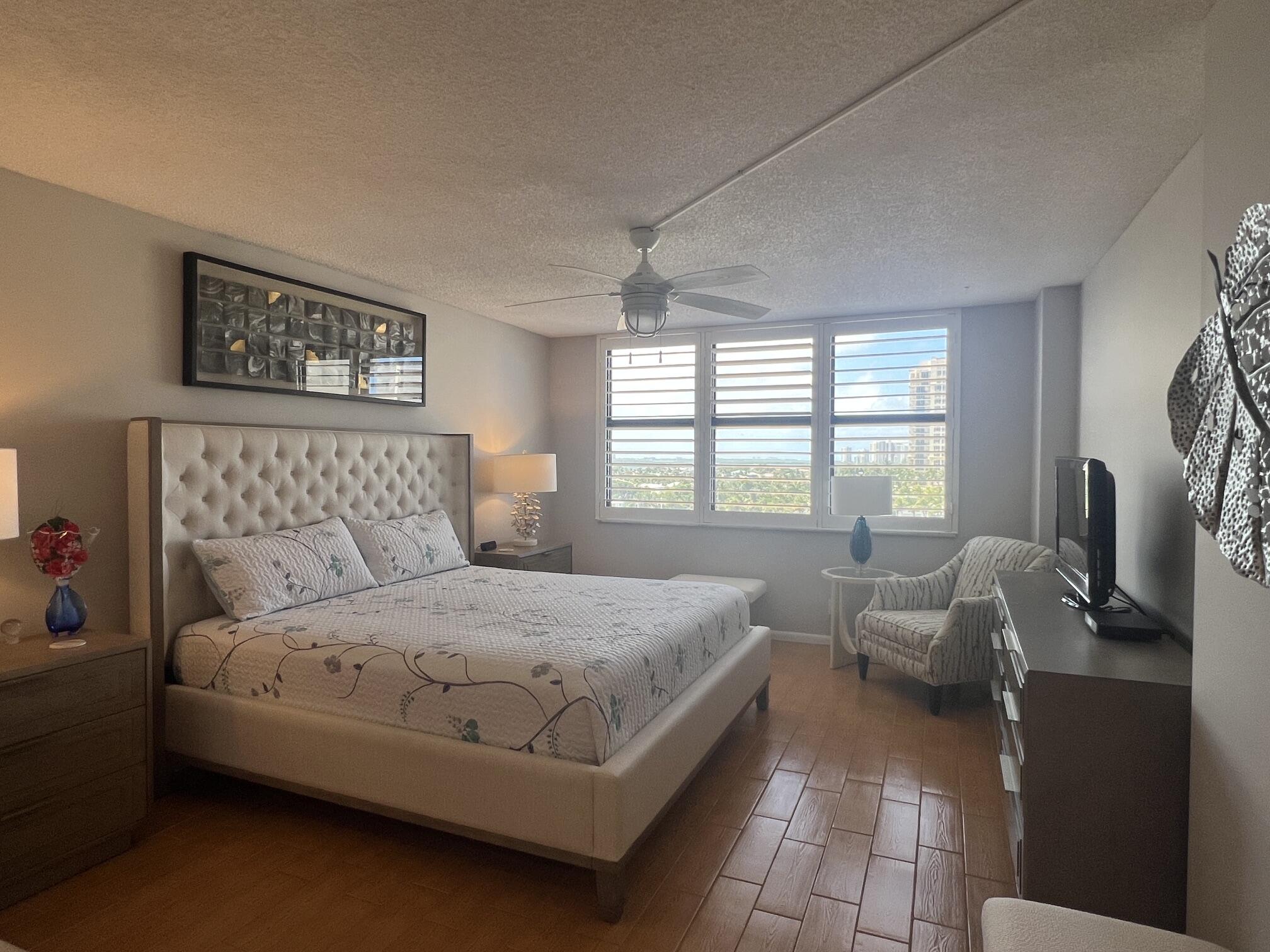 OCEANTREE CONDO - Residential