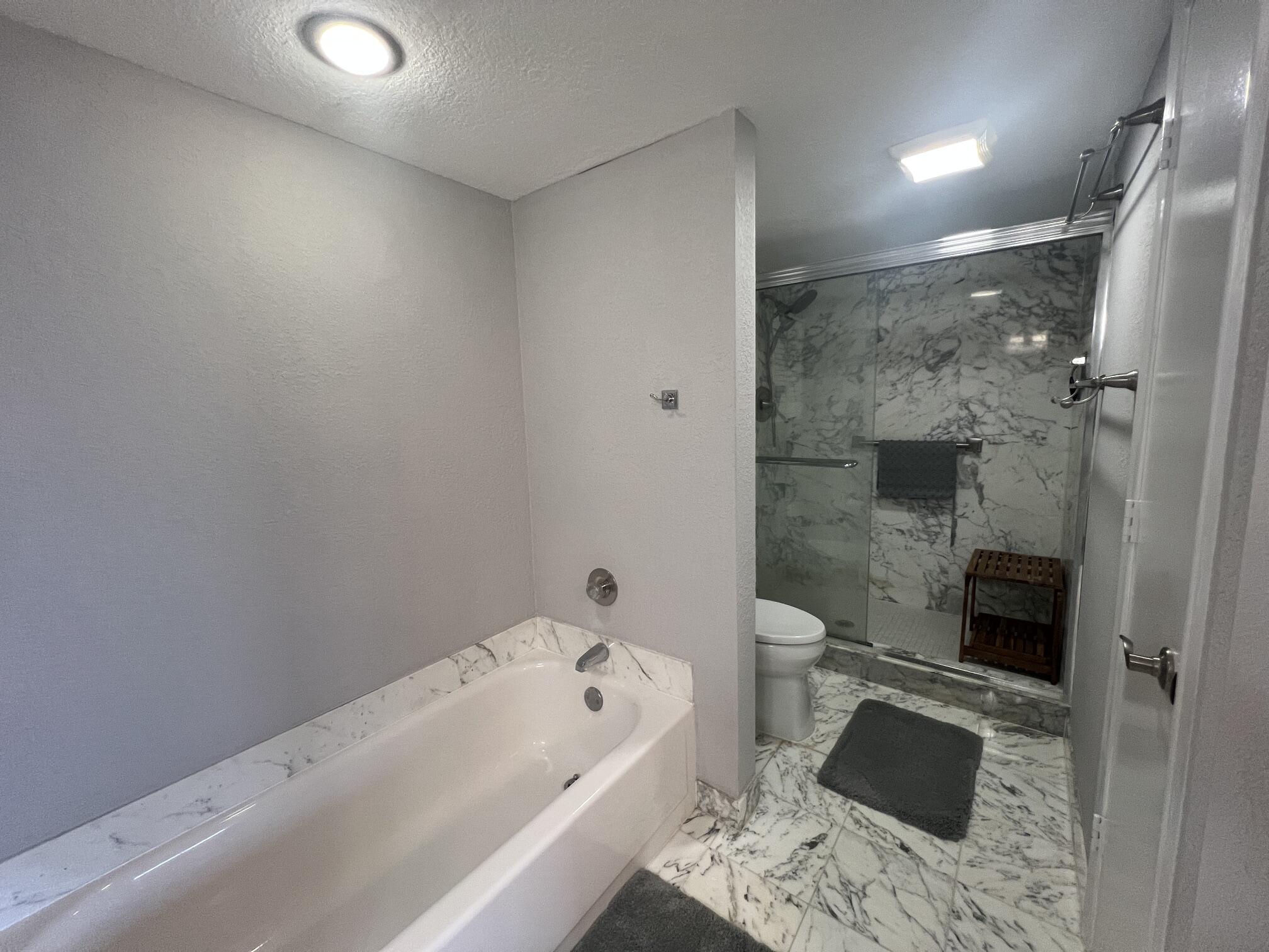 OCEANTREE CONDO - Residential
