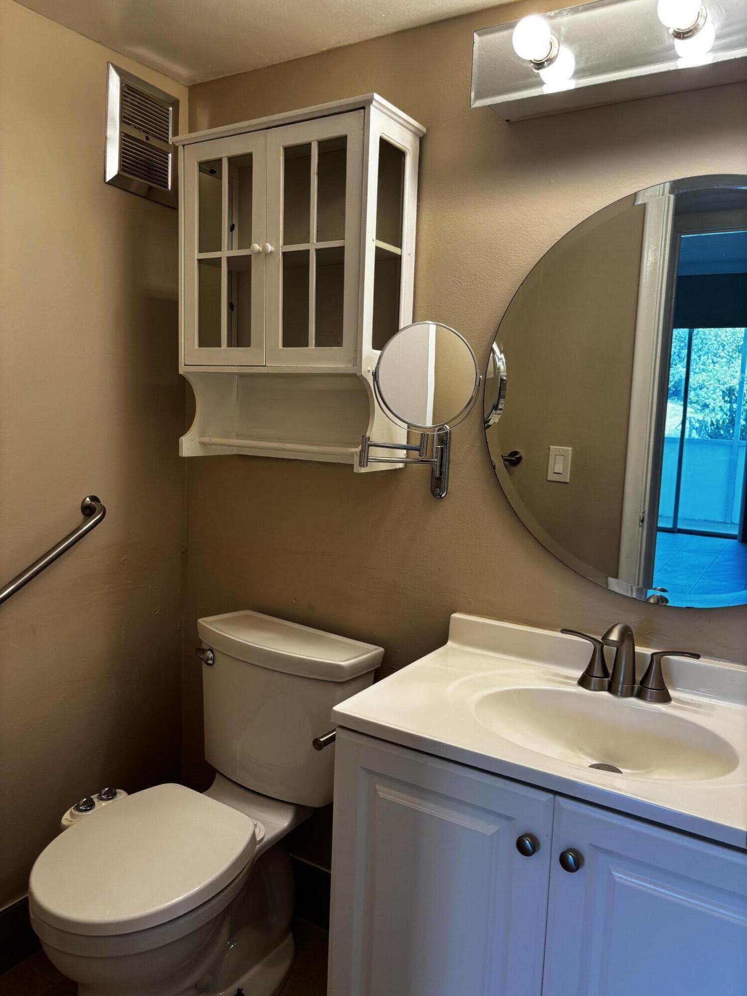 NORTHAMPTON CONDOS - Residential Lease