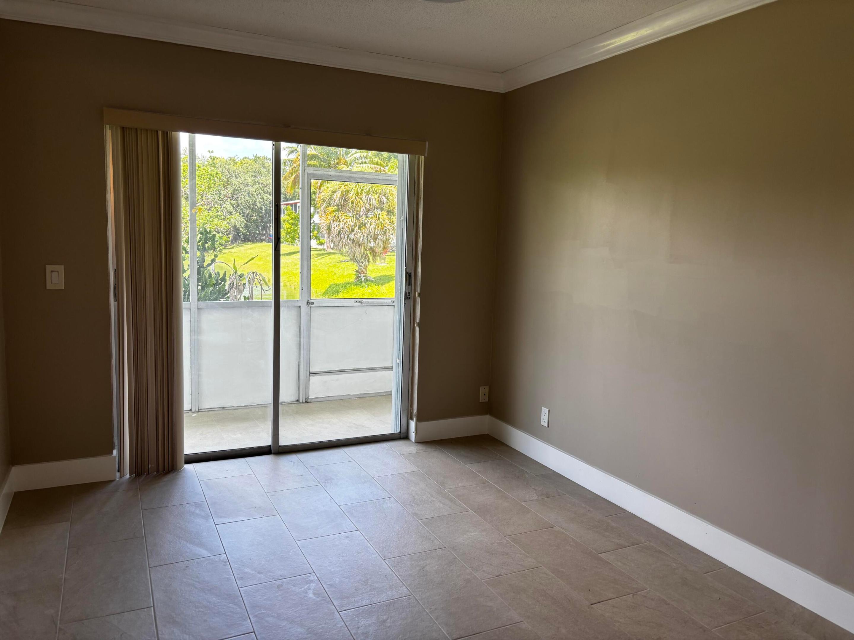 NORTHAMPTON CONDOS - Residential Lease