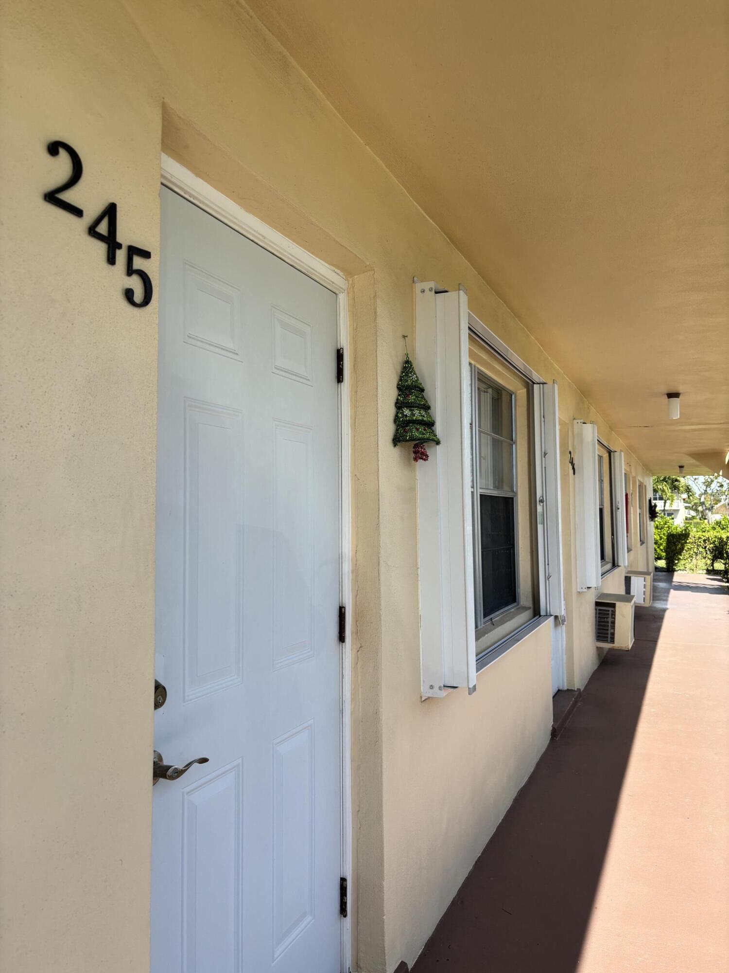 NORTHAMPTON CONDOS - Residential Lease