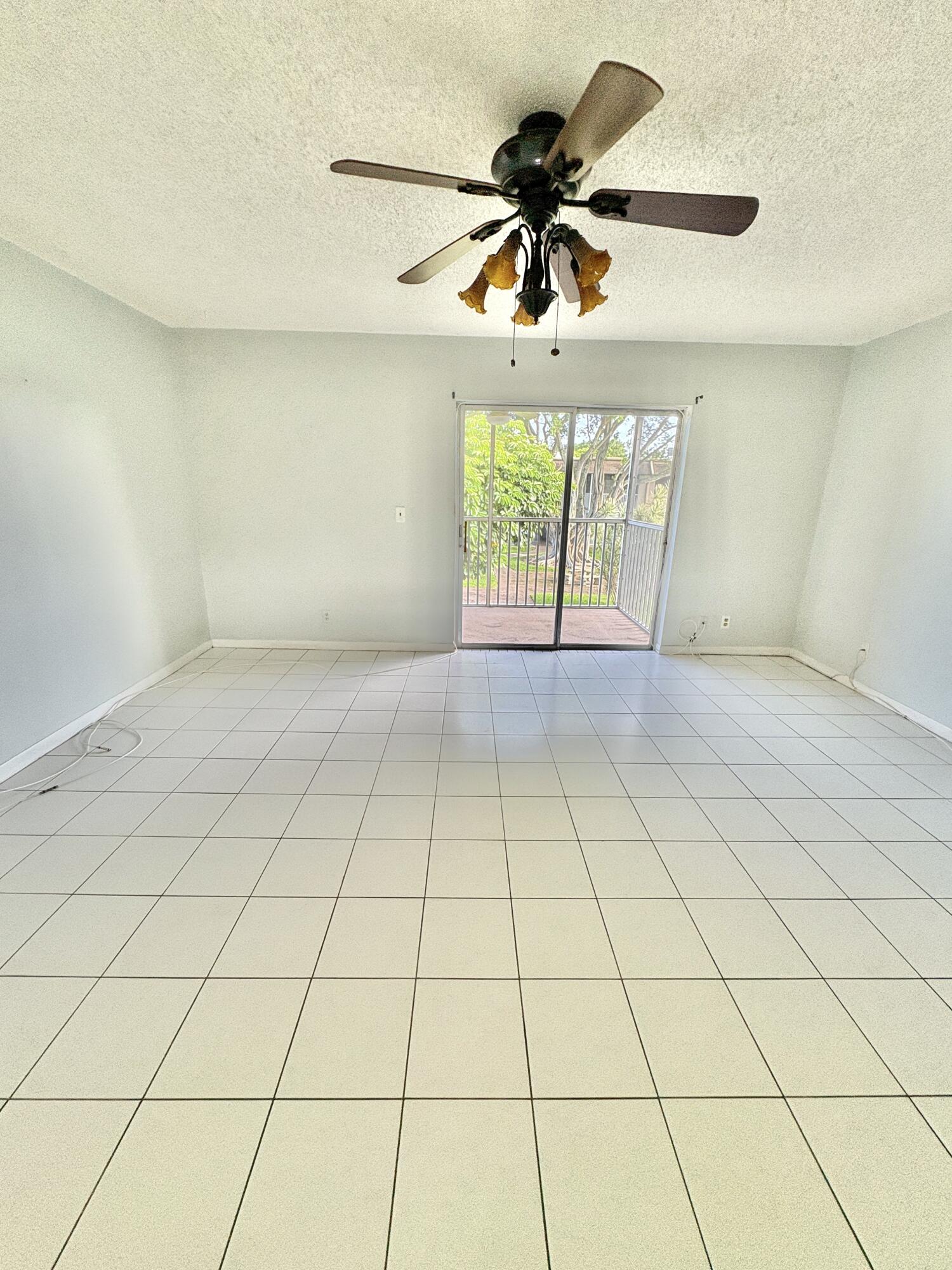 CENTURY VILLAGE / OXFORD CONDO - Residential