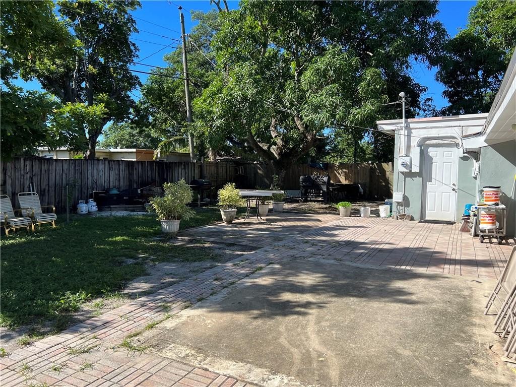 Miramar 34-31 B - Residential
