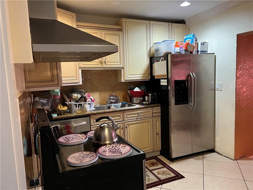 Miramar 34-31 B - Residential