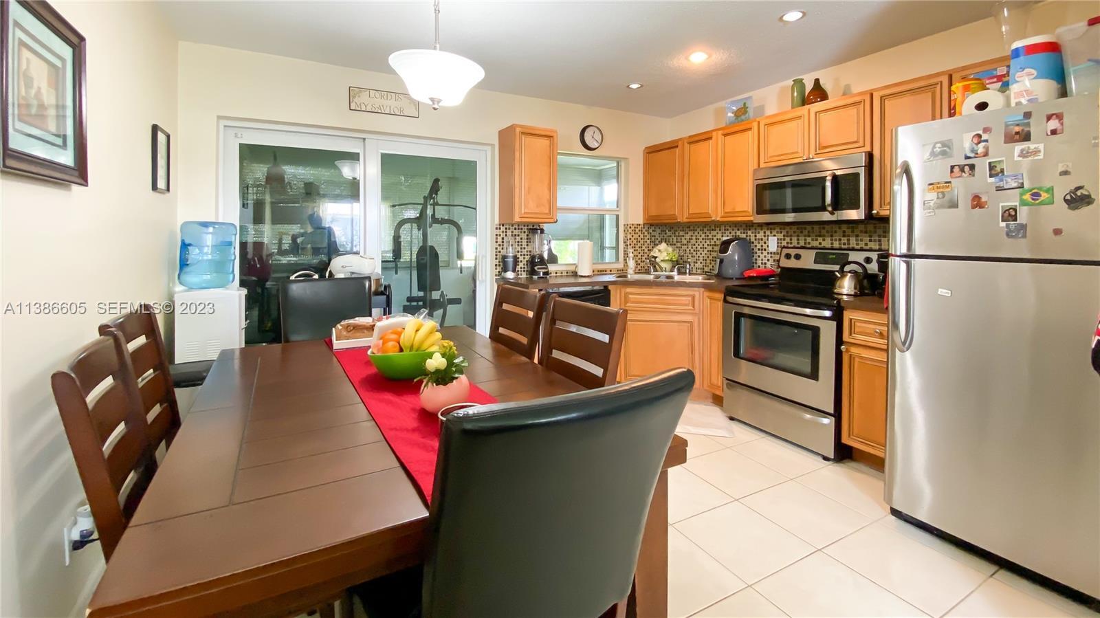 MAINLANDS OF TAMARAC LAKES - Residential