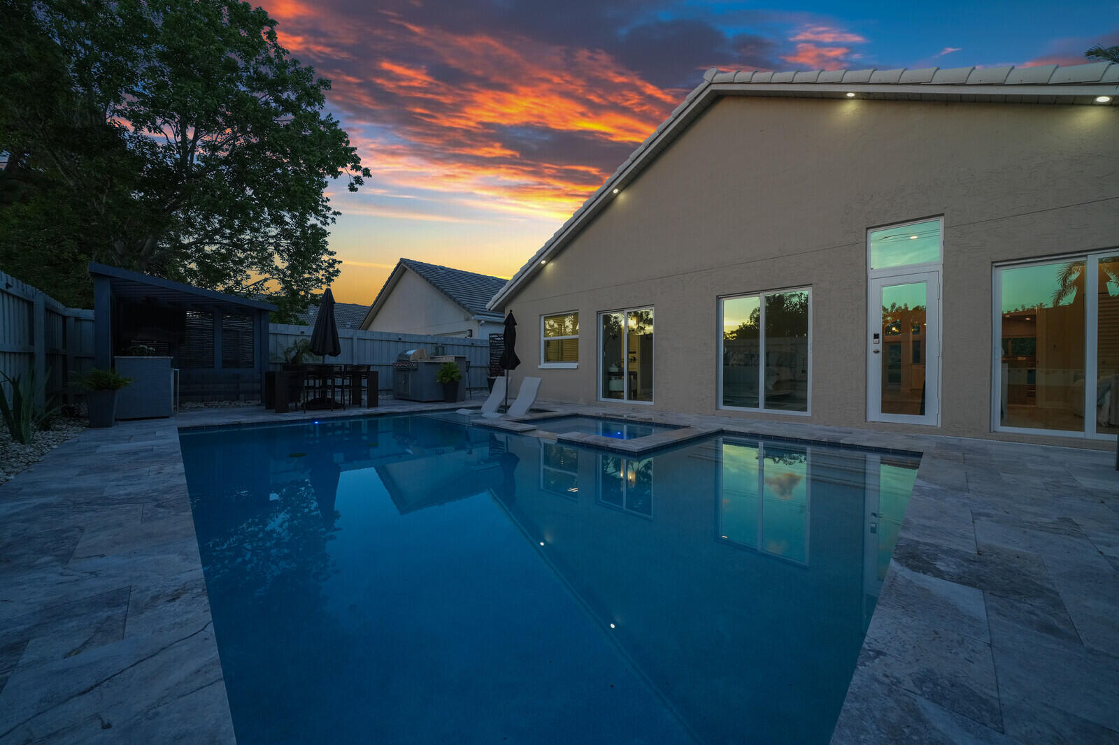 STONEBRIAR AT MAPLEWOOD - Residential