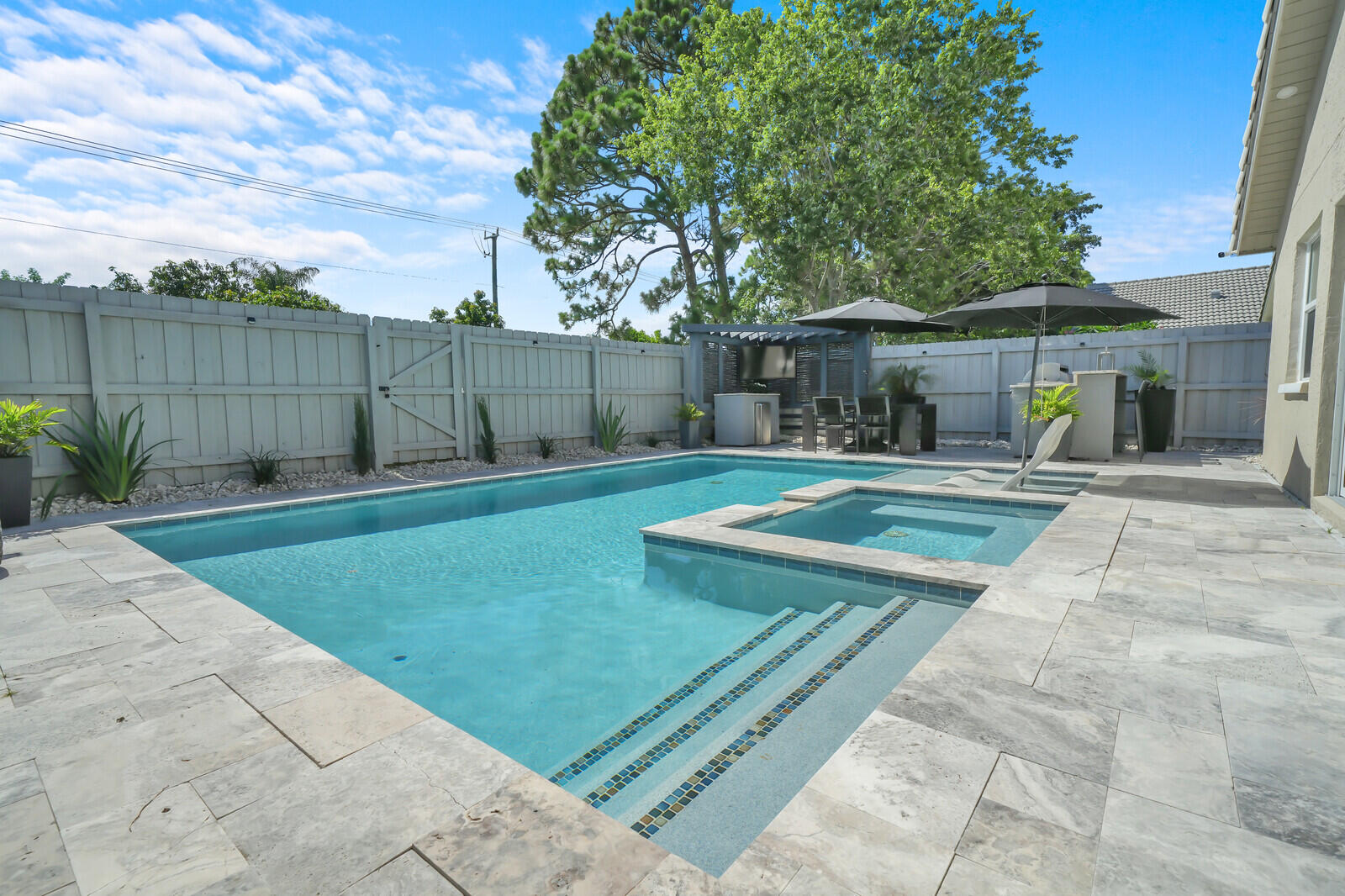 STONEBRIAR AT MAPLEWOOD - Residential