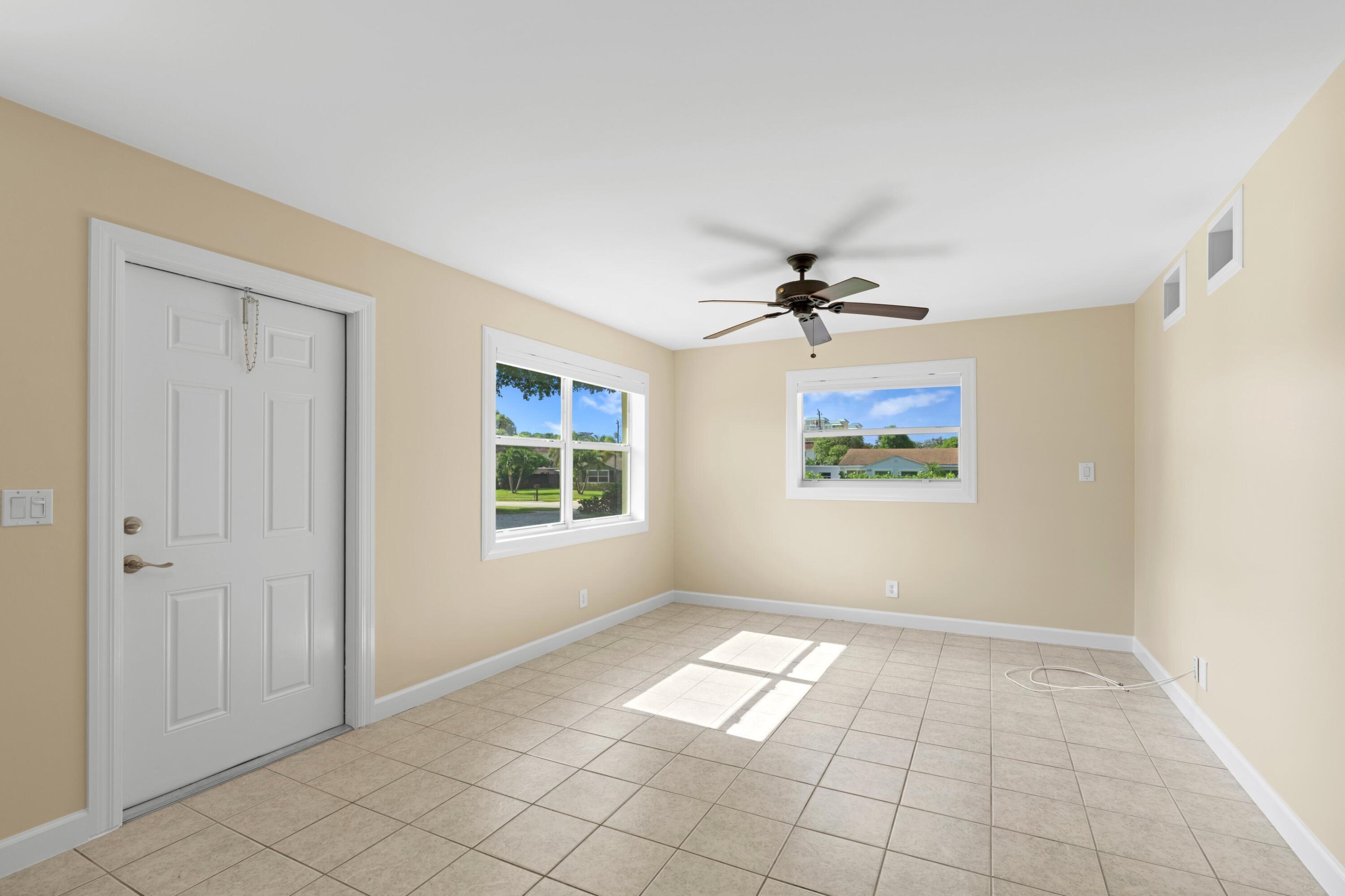 BOYNTON PLACE - Residential Lease