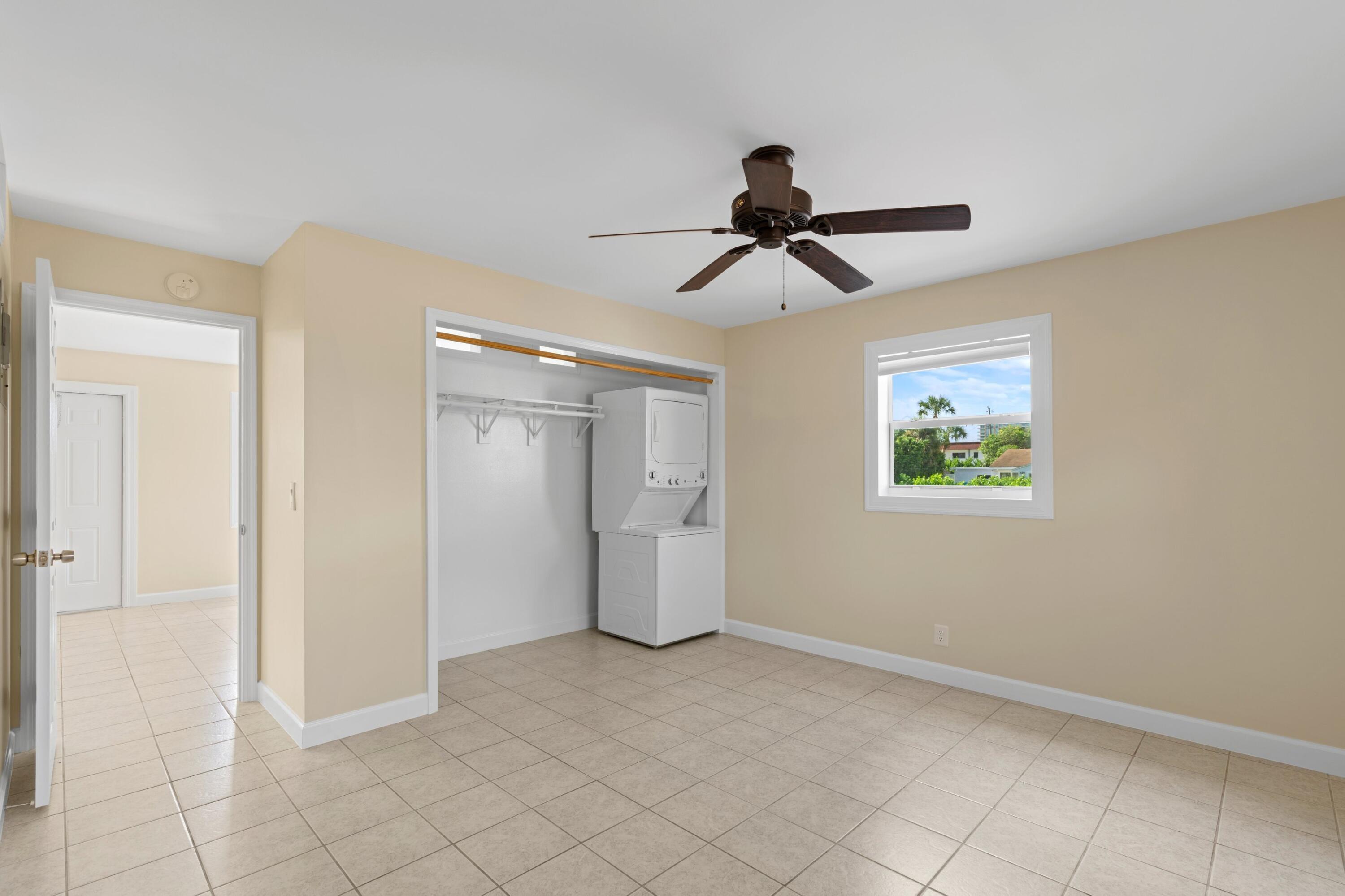 BOYNTON PLACE - Residential Lease