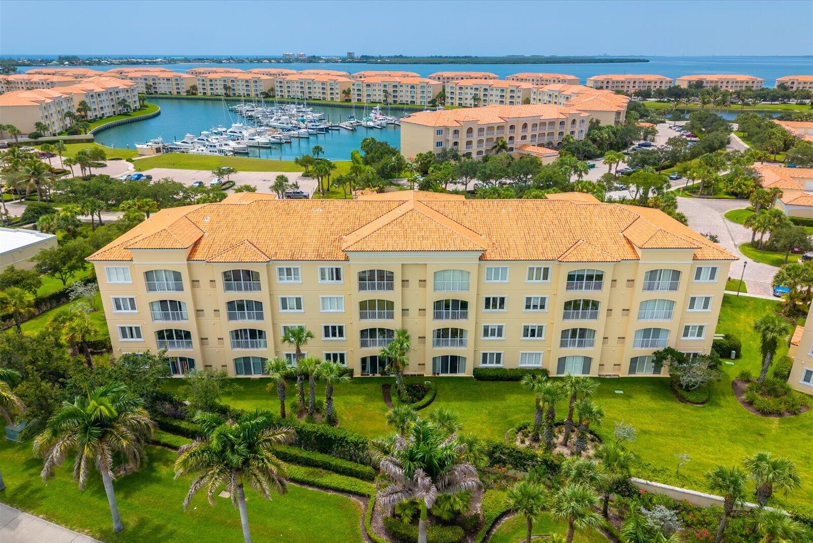 HARBOUR ISLE AT HUTCHINSON ISLAND WEST - Residential