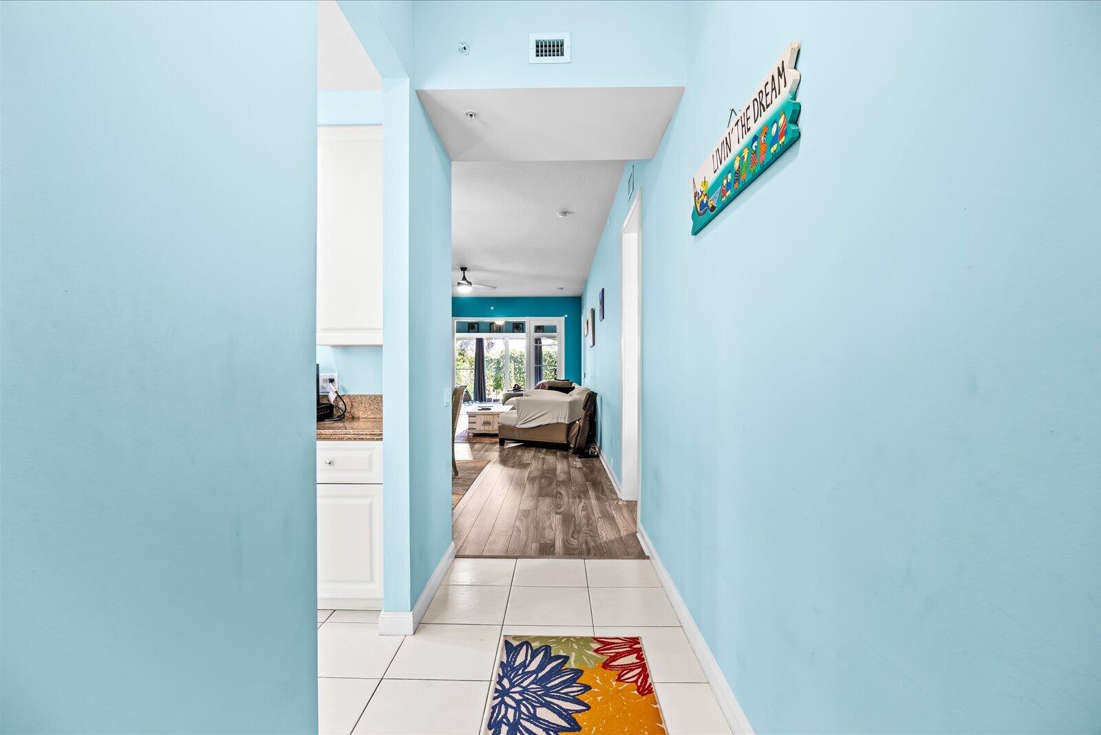 HARBOUR ISLE AT HUTCHINSON ISLAND WEST - Residential