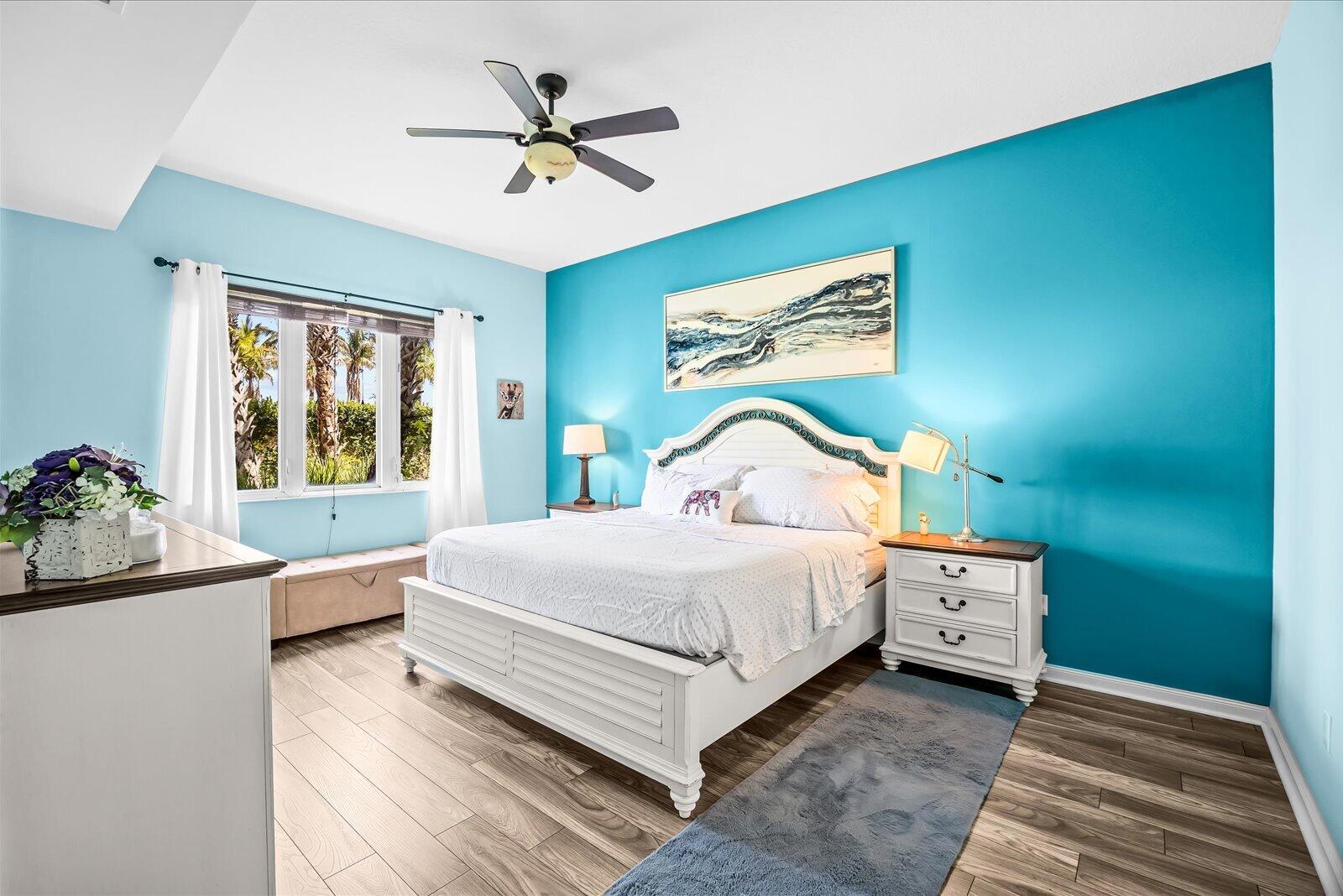 HARBOUR ISLE AT HUTCHINSON ISLAND WEST - Residential