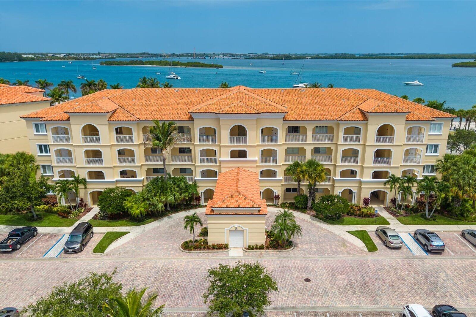 HARBOUR ISLE AT HUTCHINSON ISLAND WEST - Residential