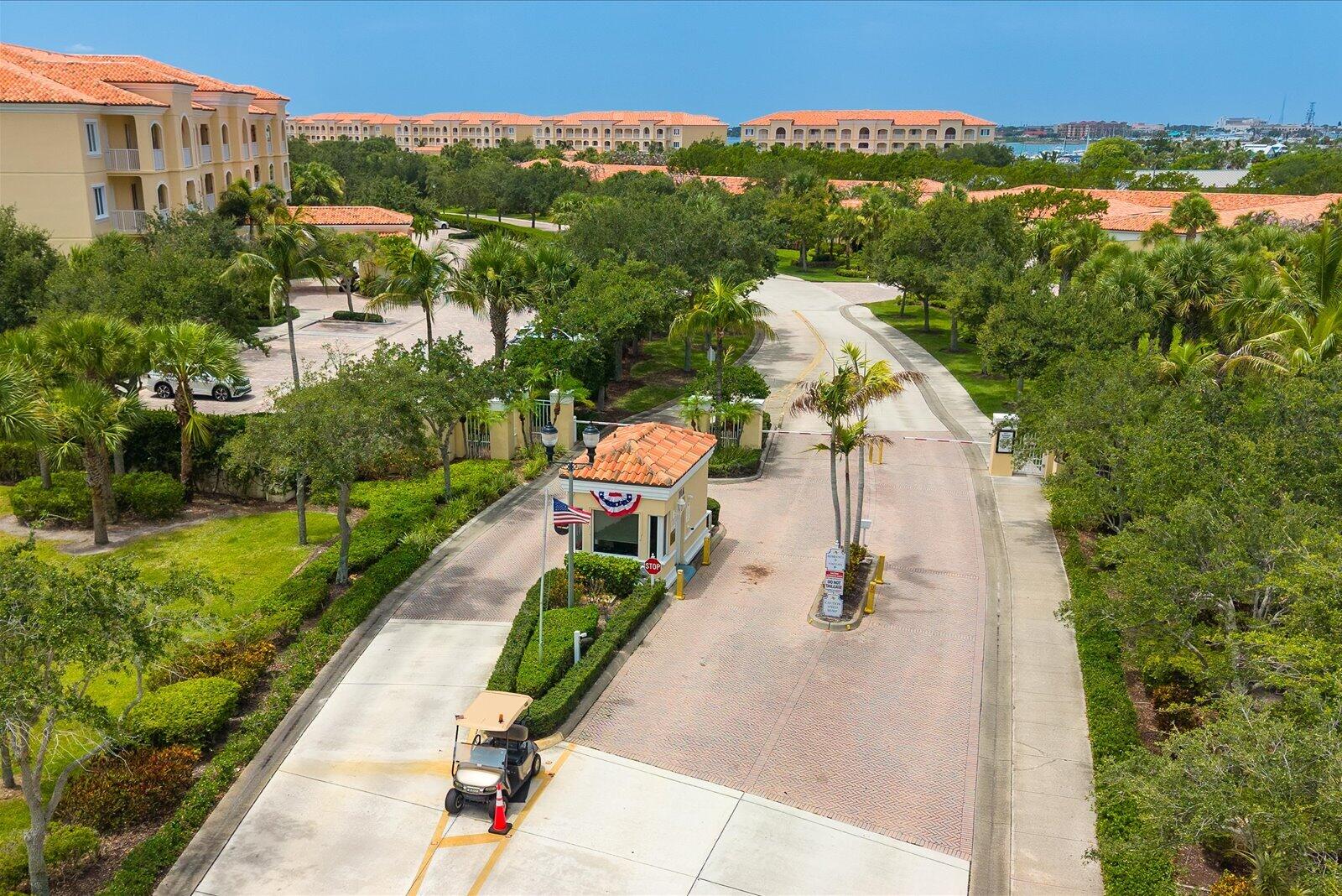 HARBOUR ISLE AT HUTCHINSON ISLAND WEST - Residential