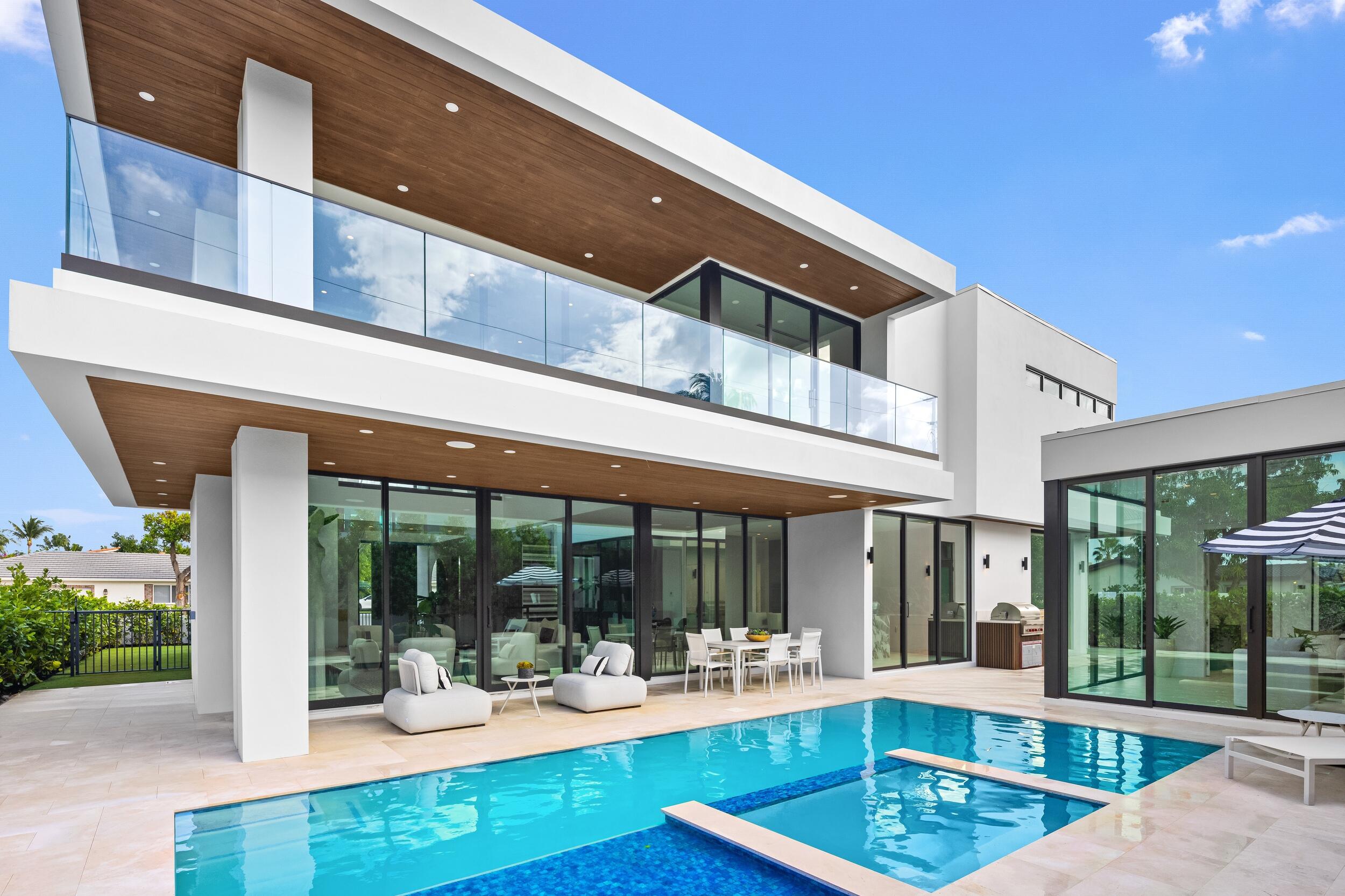 BOCA VILLAS - Residential