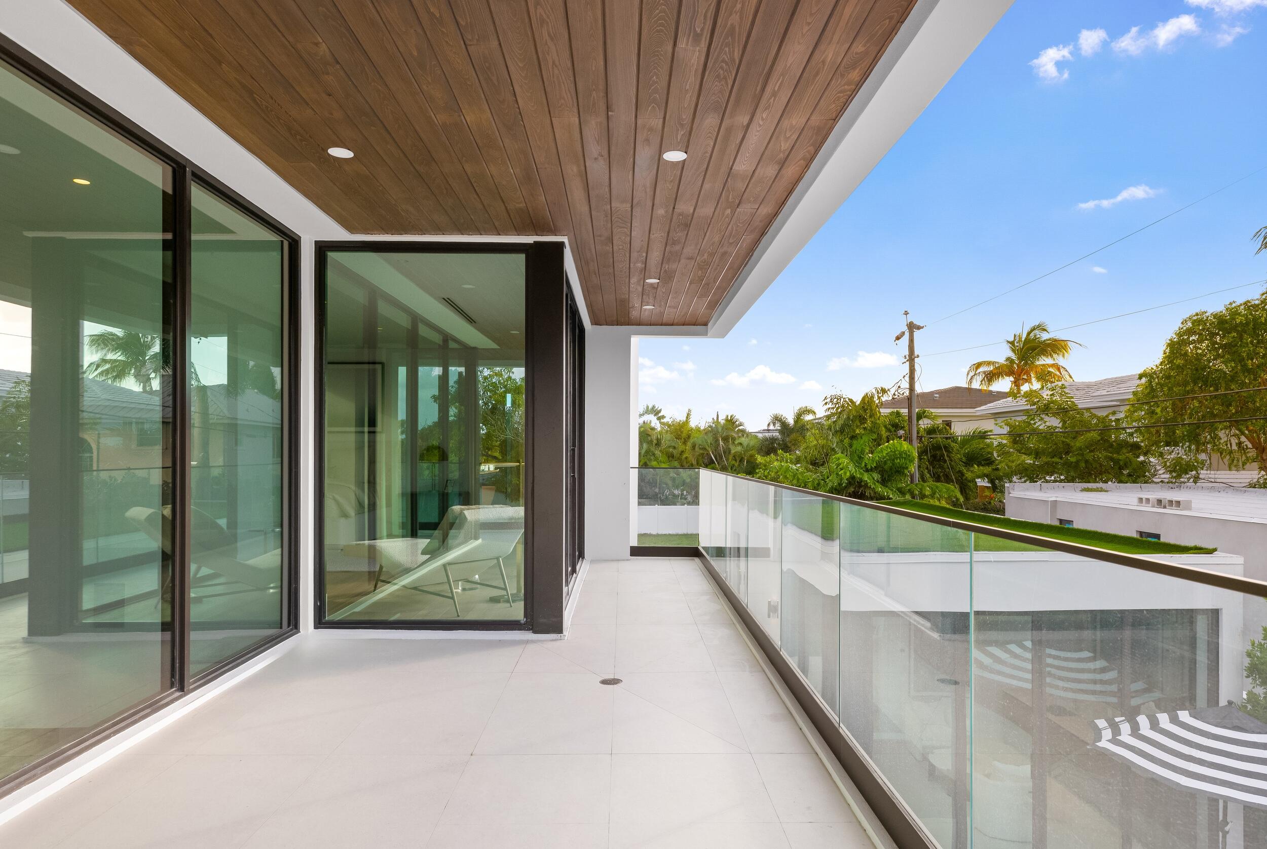 BOCA VILLAS - Residential