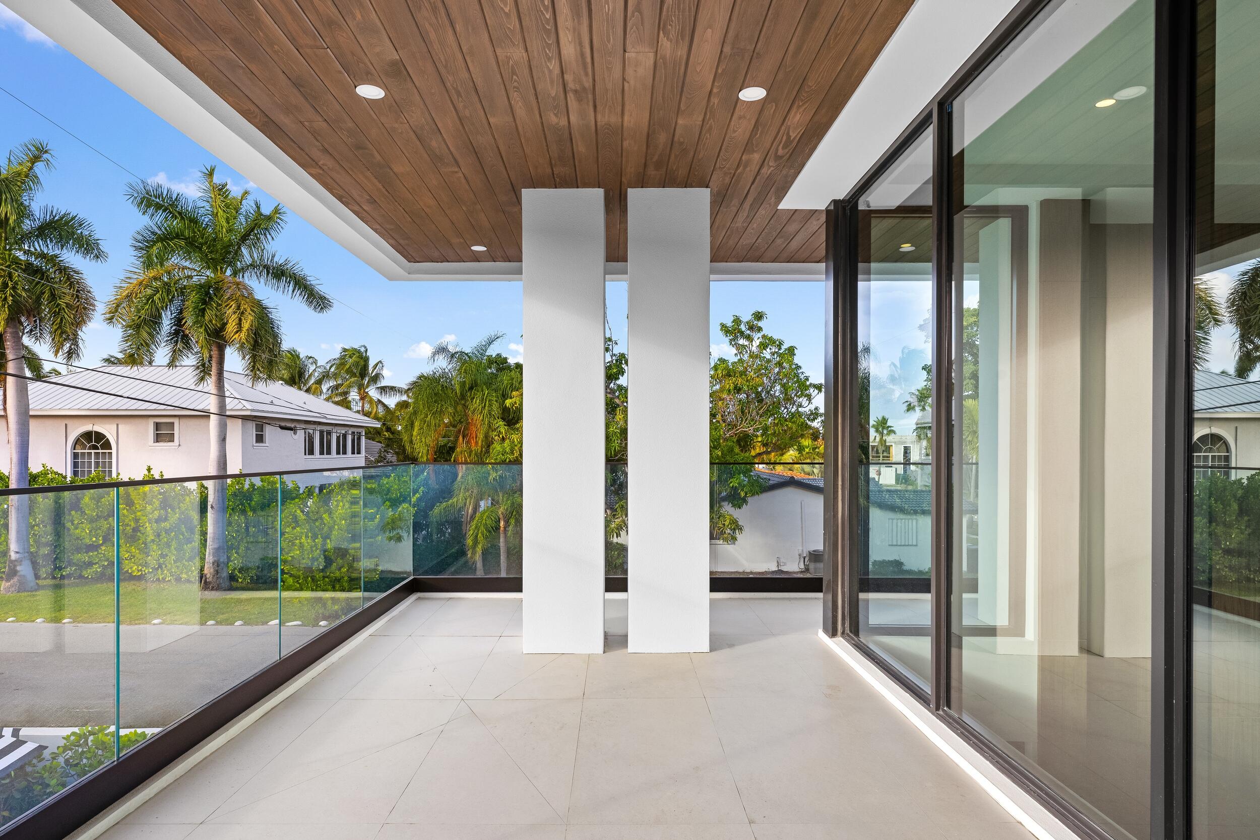 BOCA VILLAS - Residential