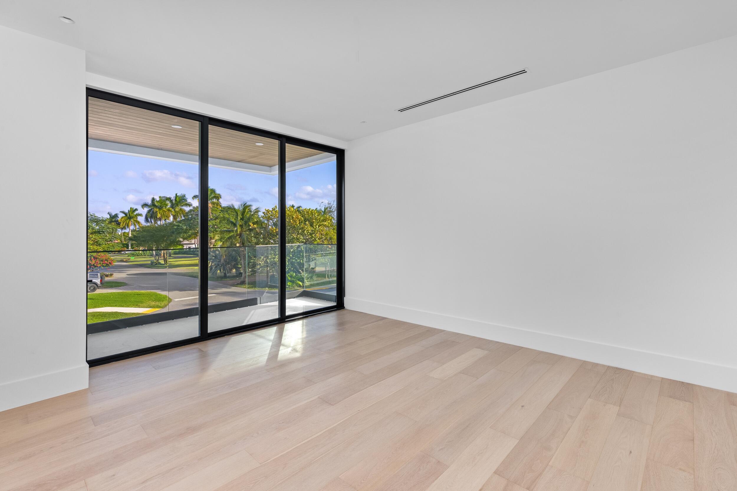 BOCA VILLAS - Residential