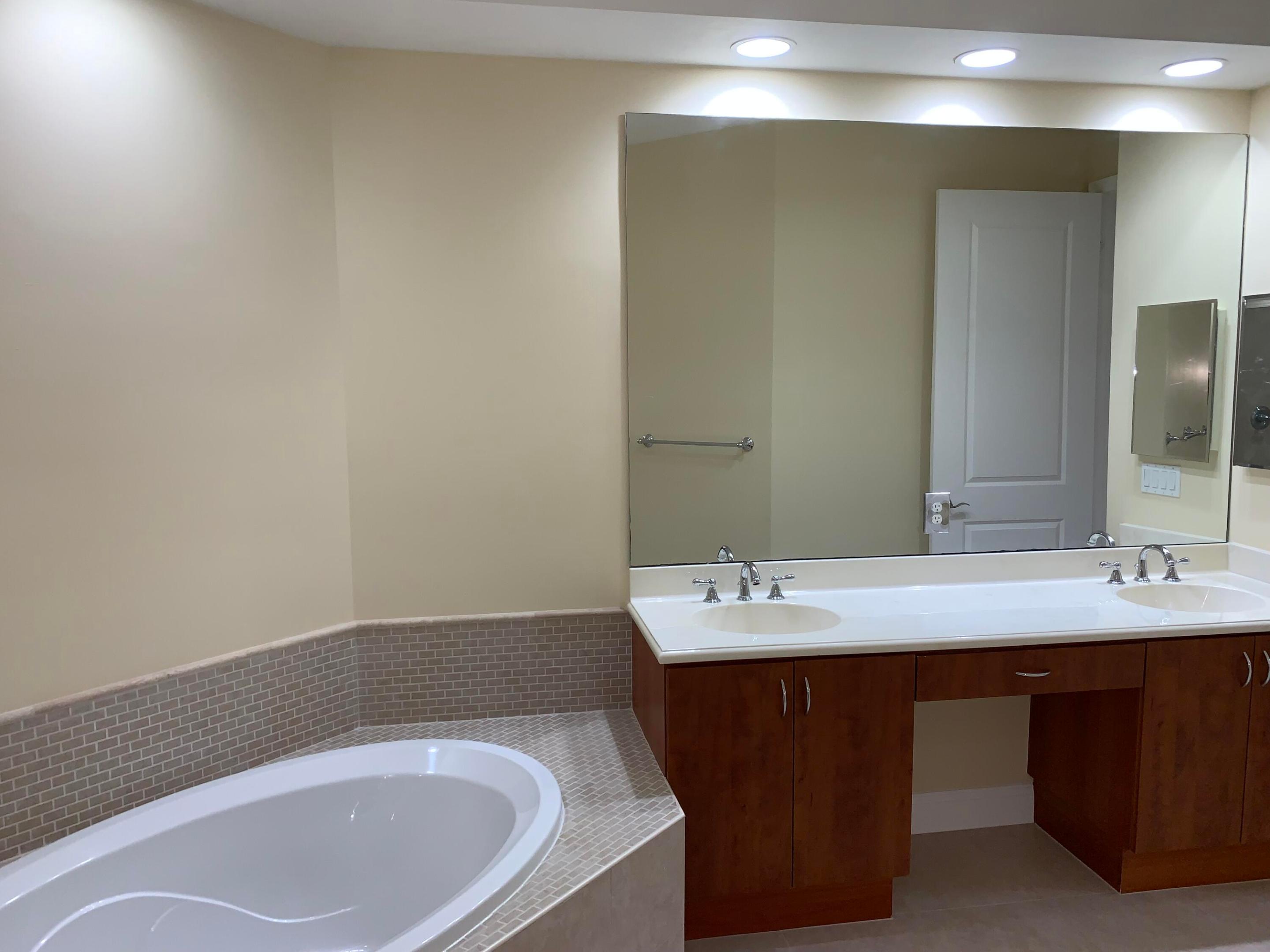 VILLA CASTILLE CONDO - Residential Lease