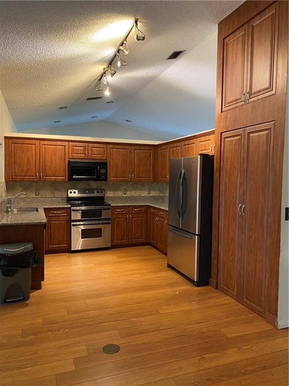 Ridgeview Lake Estates 14 - Residential