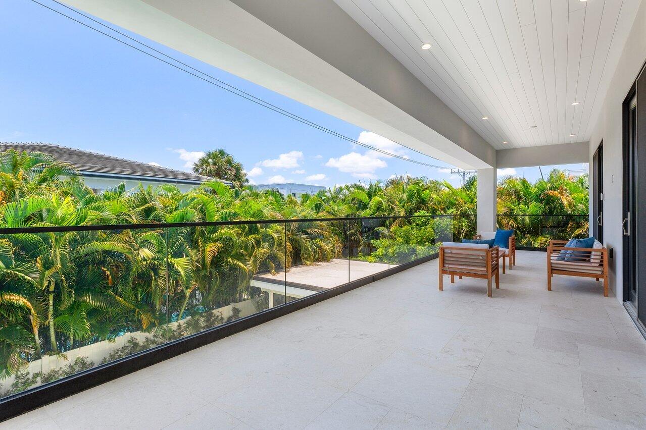 BOCA VILLAS - Residential