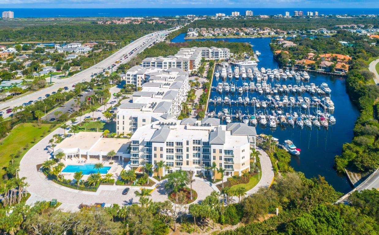 AZURE CONDO - Residential