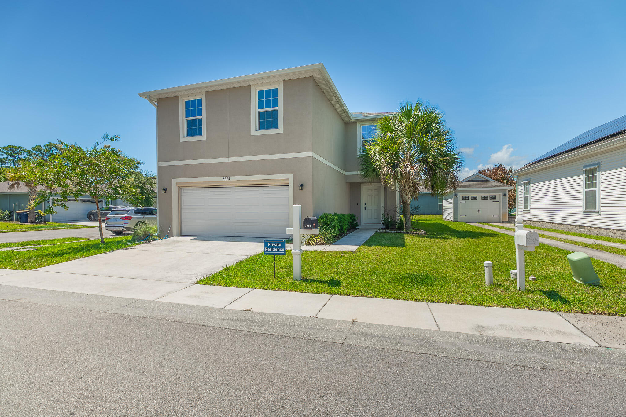 MAGNOLIA SQUARE - Residential