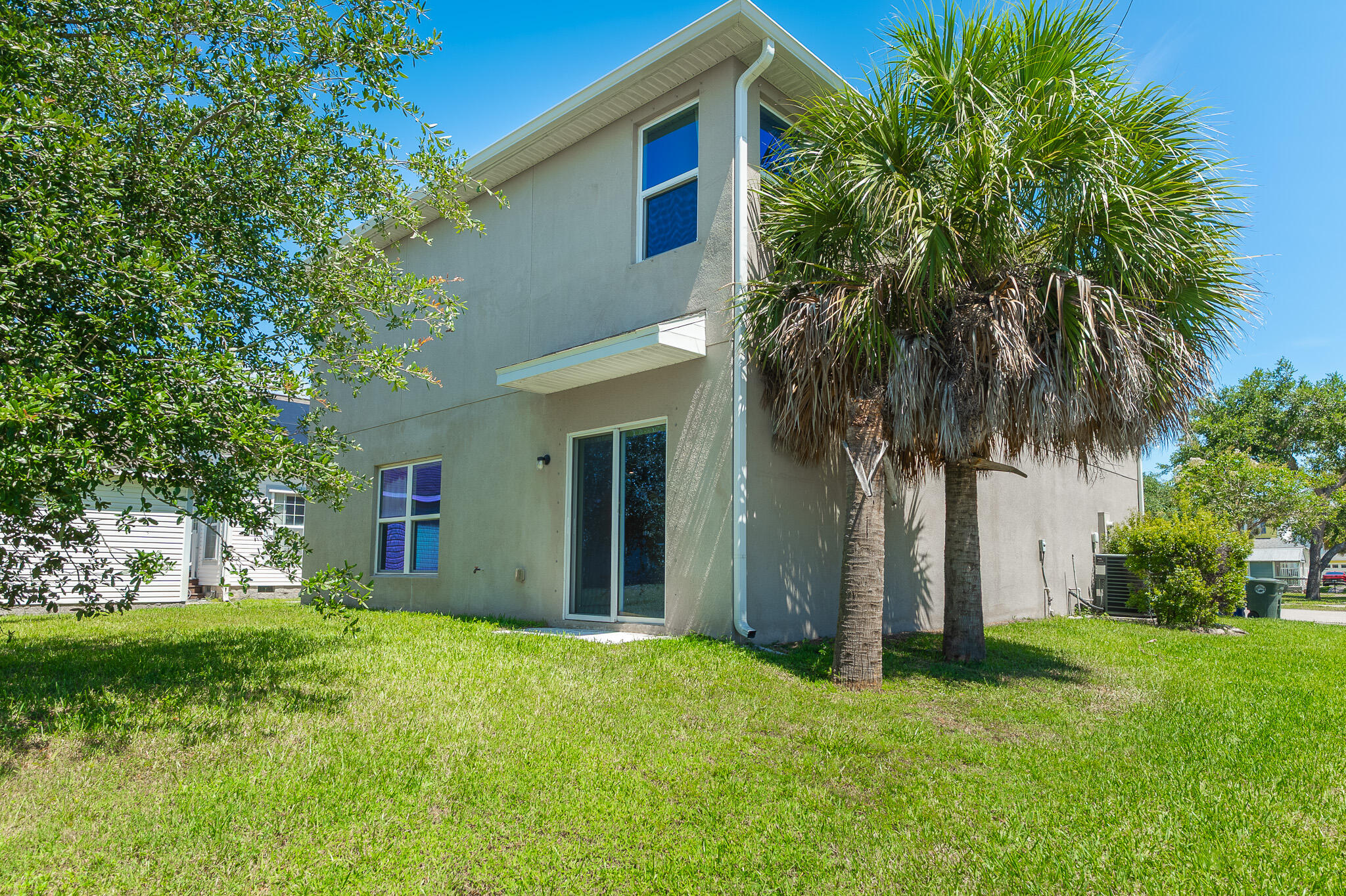 MAGNOLIA SQUARE - Residential