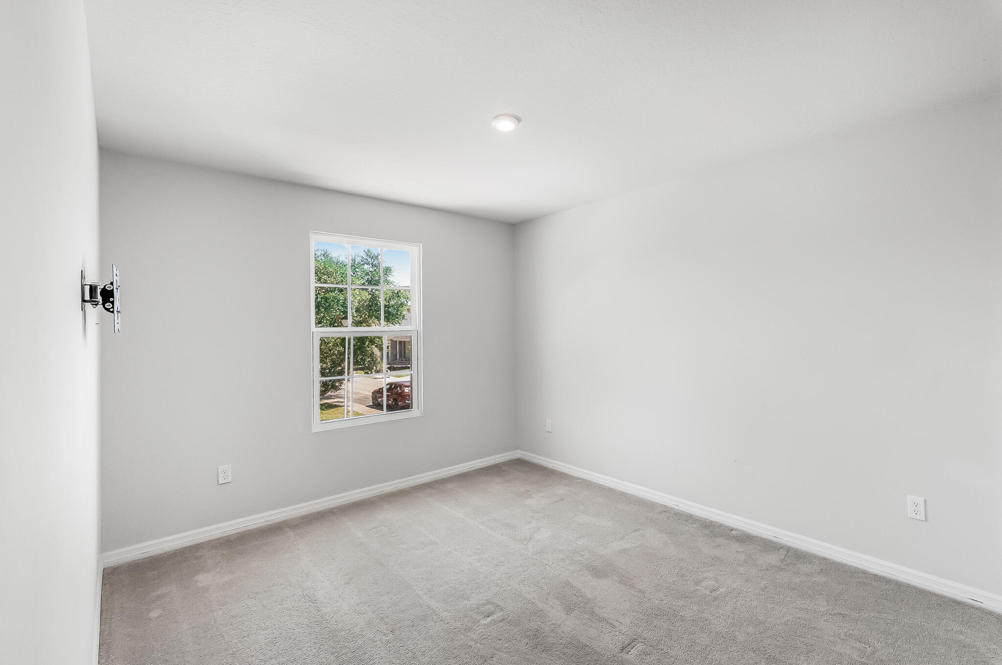 MAGNOLIA SQUARE - Residential