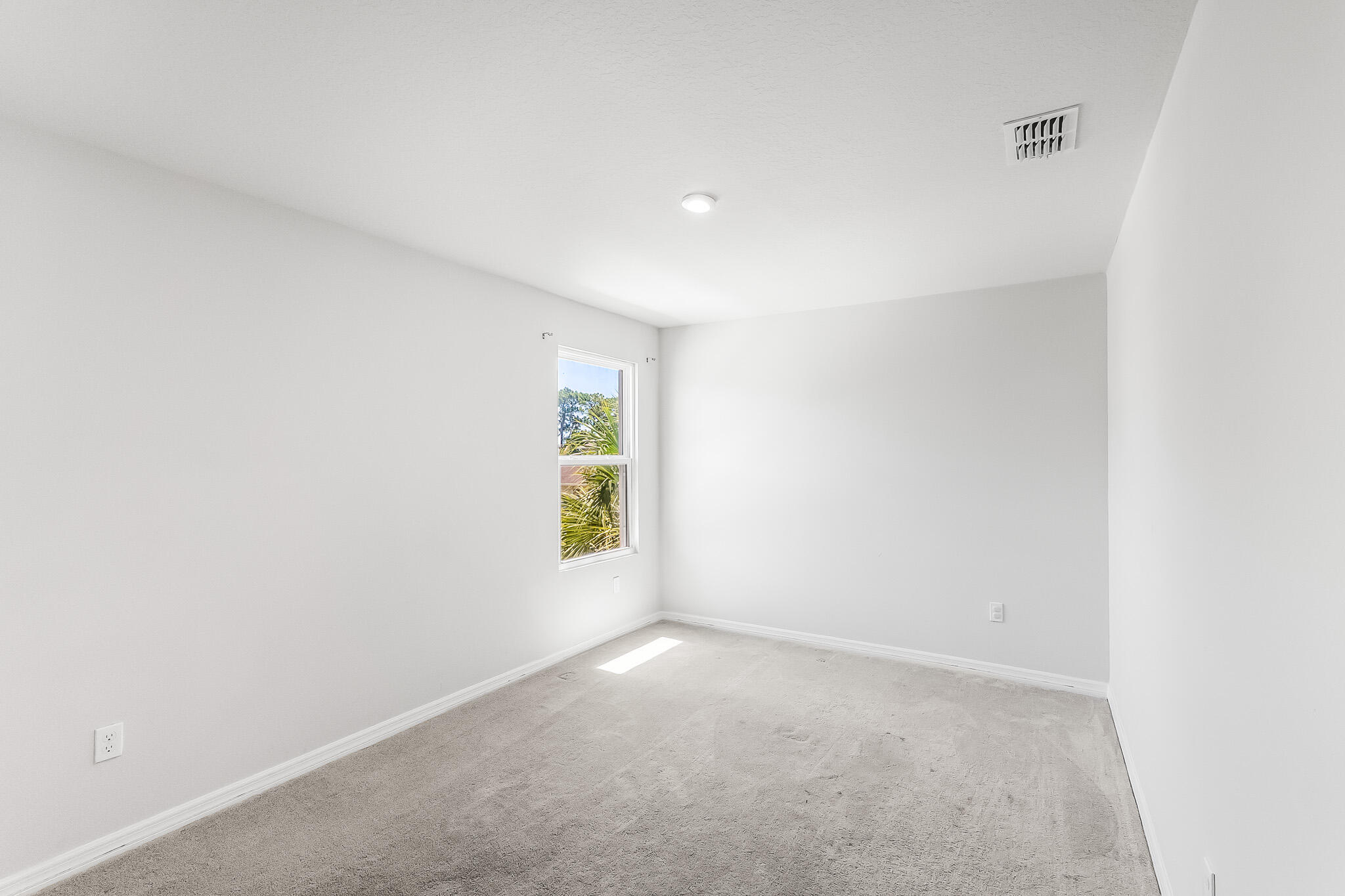 MAGNOLIA SQUARE - Residential