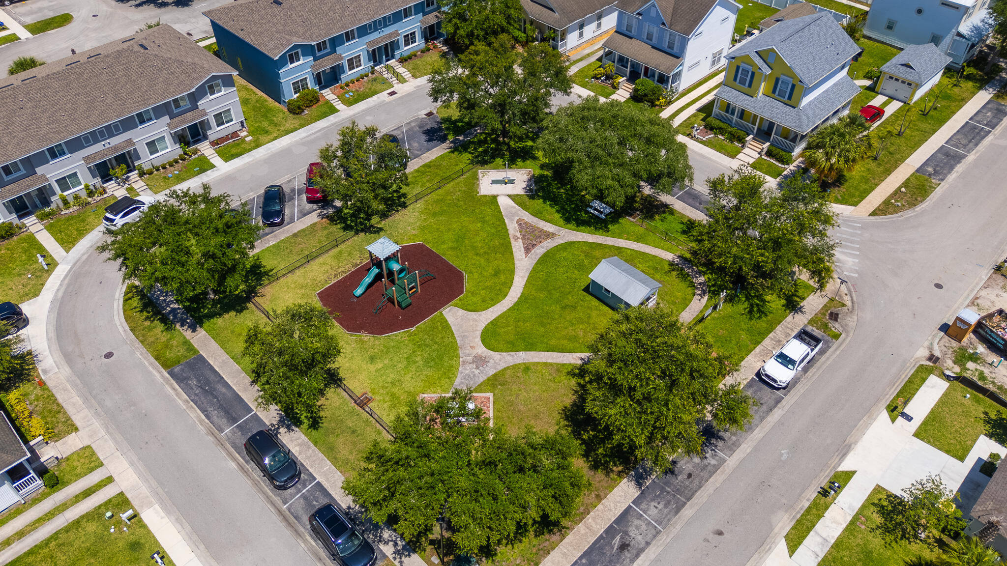 MAGNOLIA SQUARE - Residential