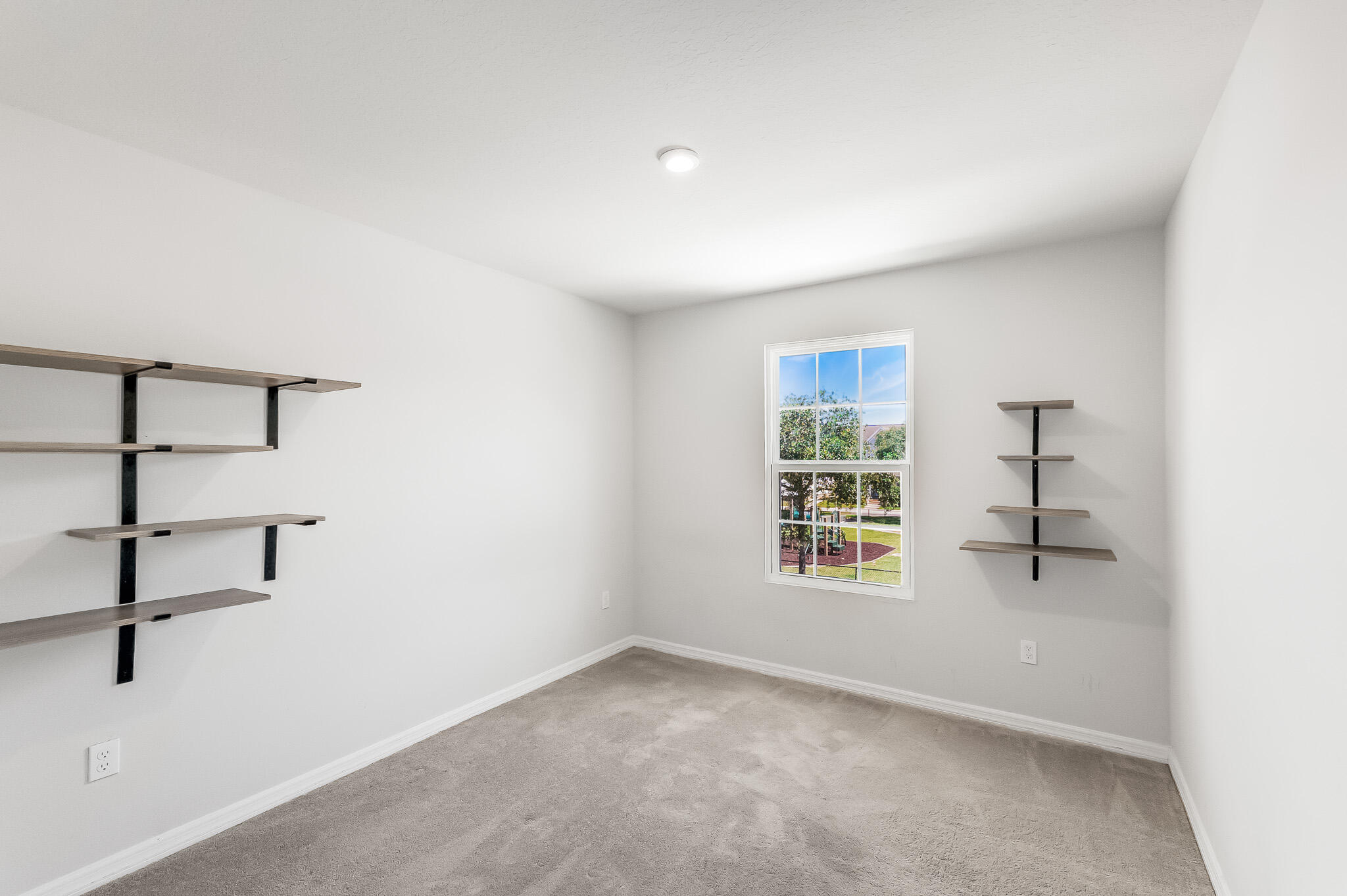 MAGNOLIA SQUARE - Residential