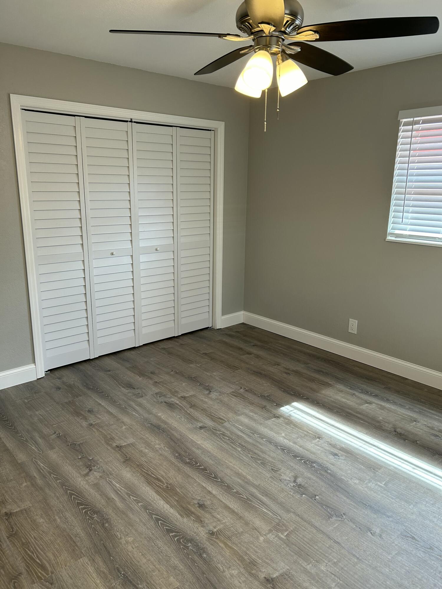 LAKE WORTH TOWN OF - Residential Lease