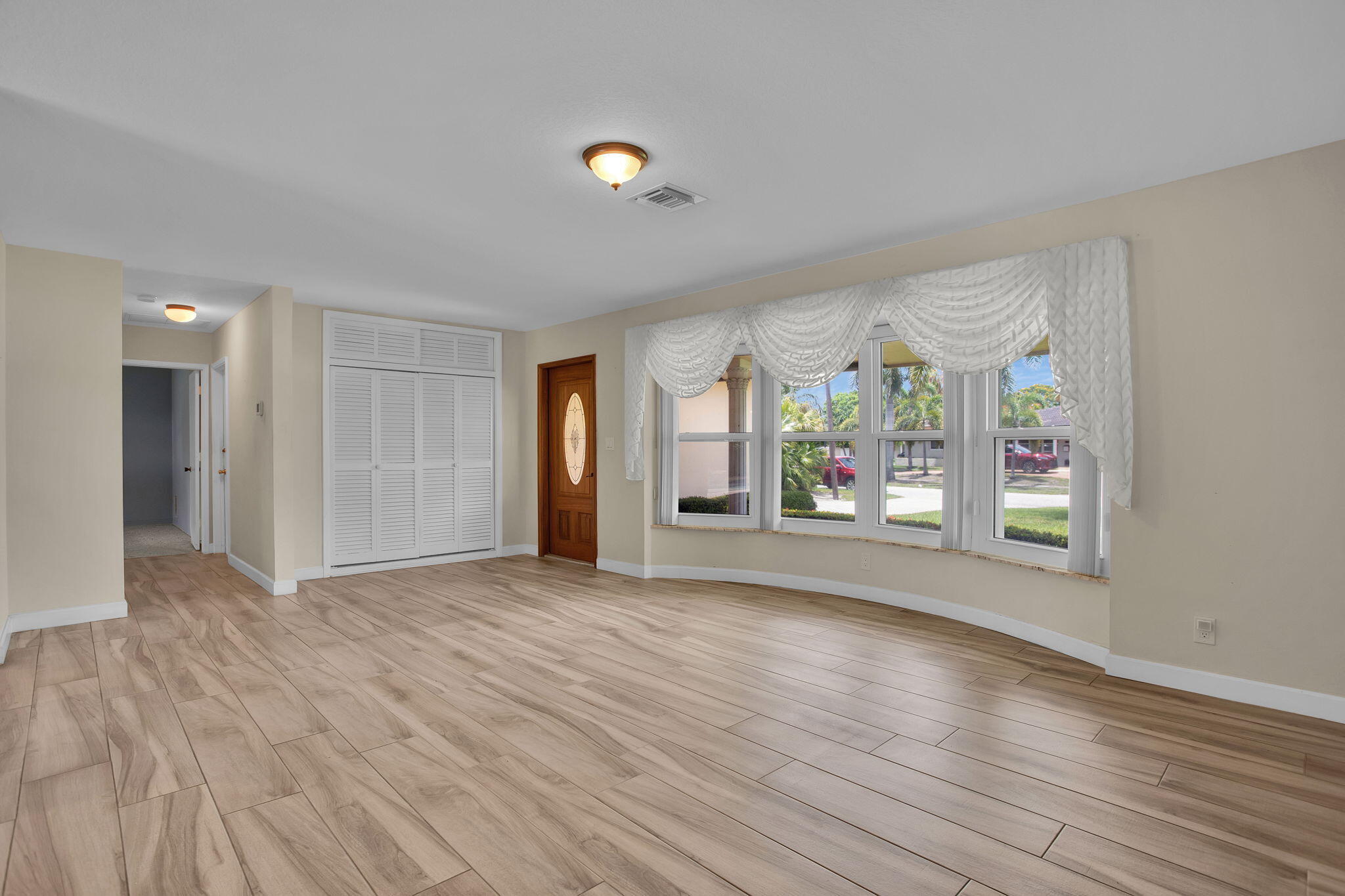 Mary Knoll - Residential