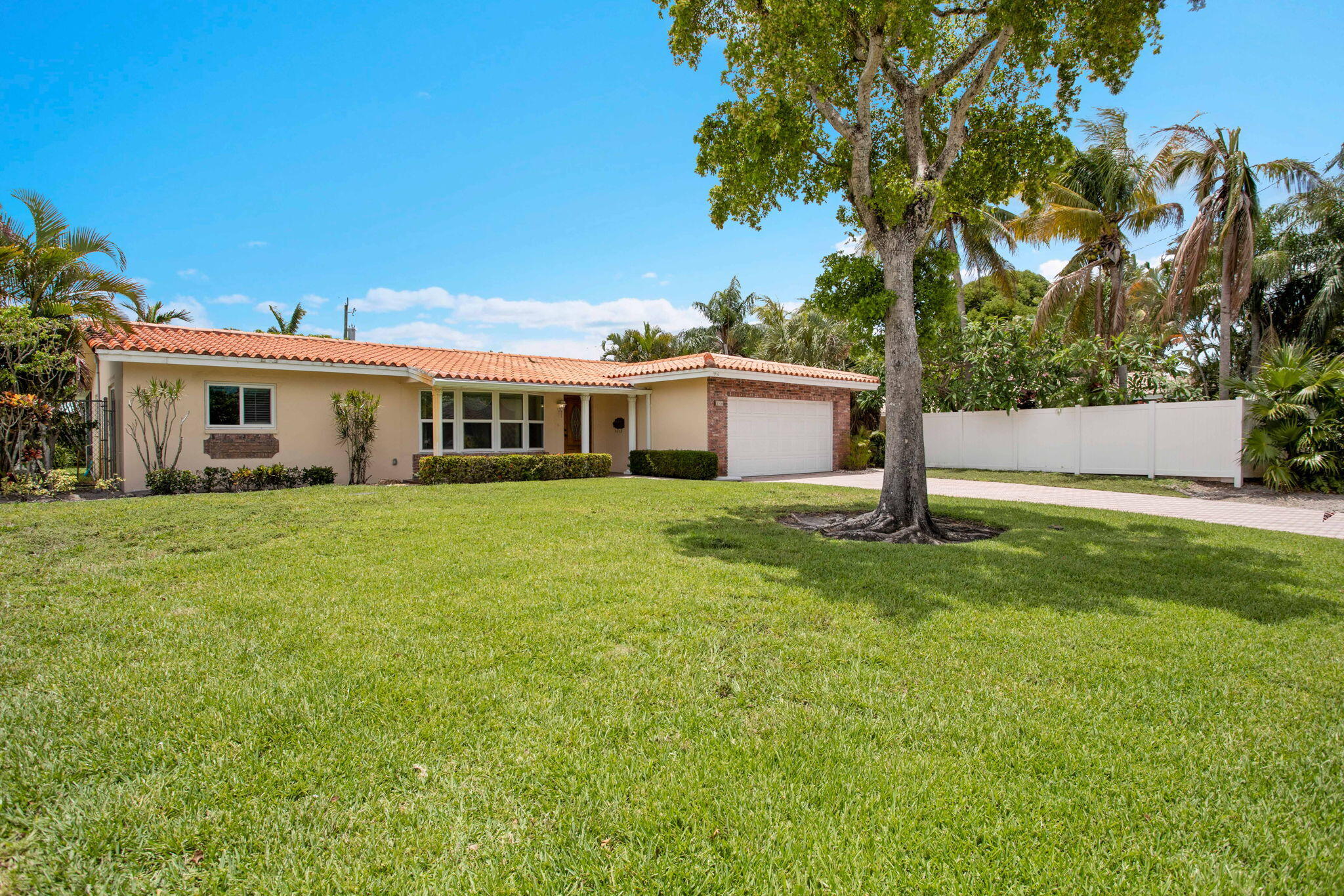 Mary Knoll - Residential