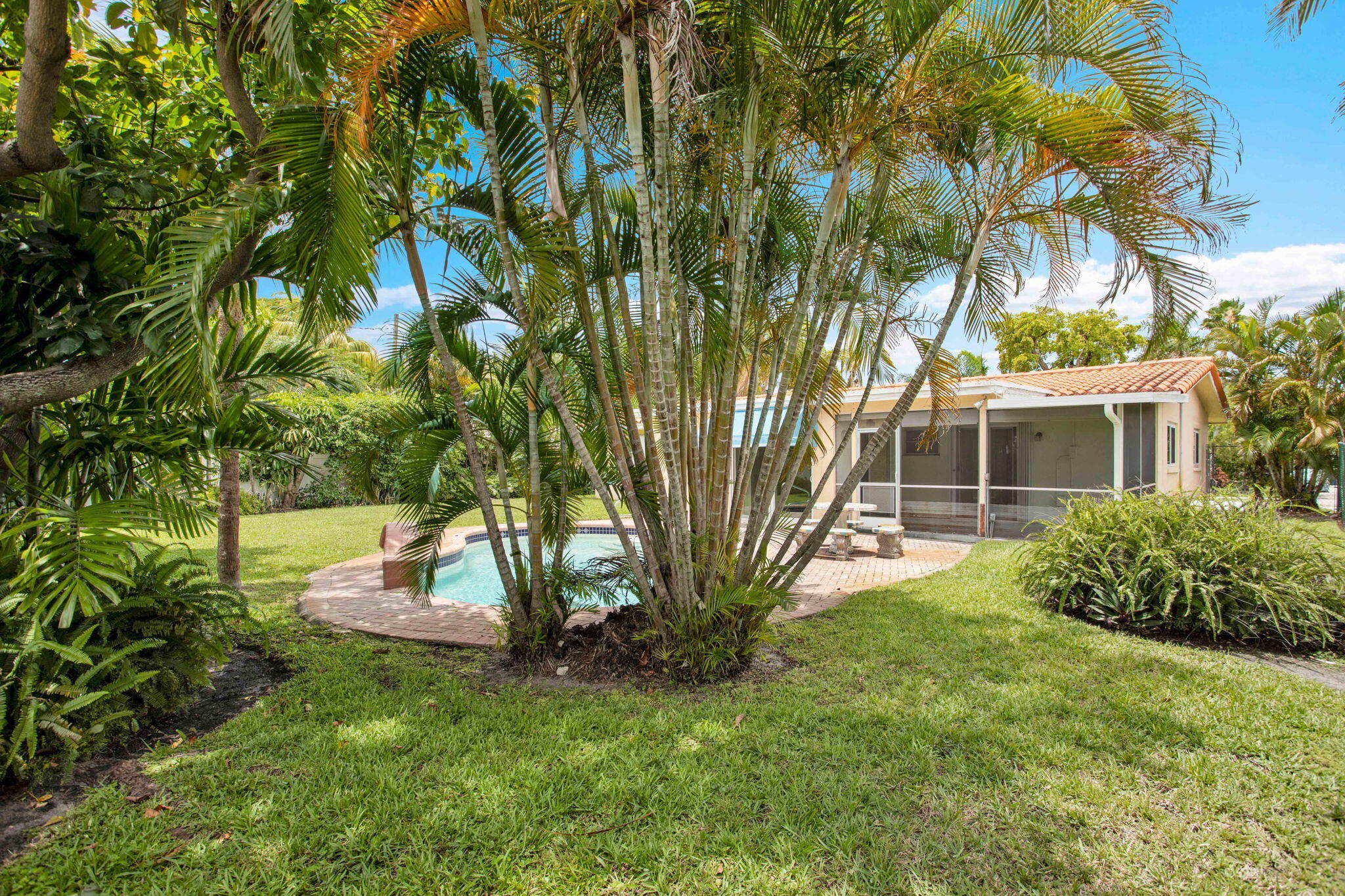 Mary Knoll - Residential
