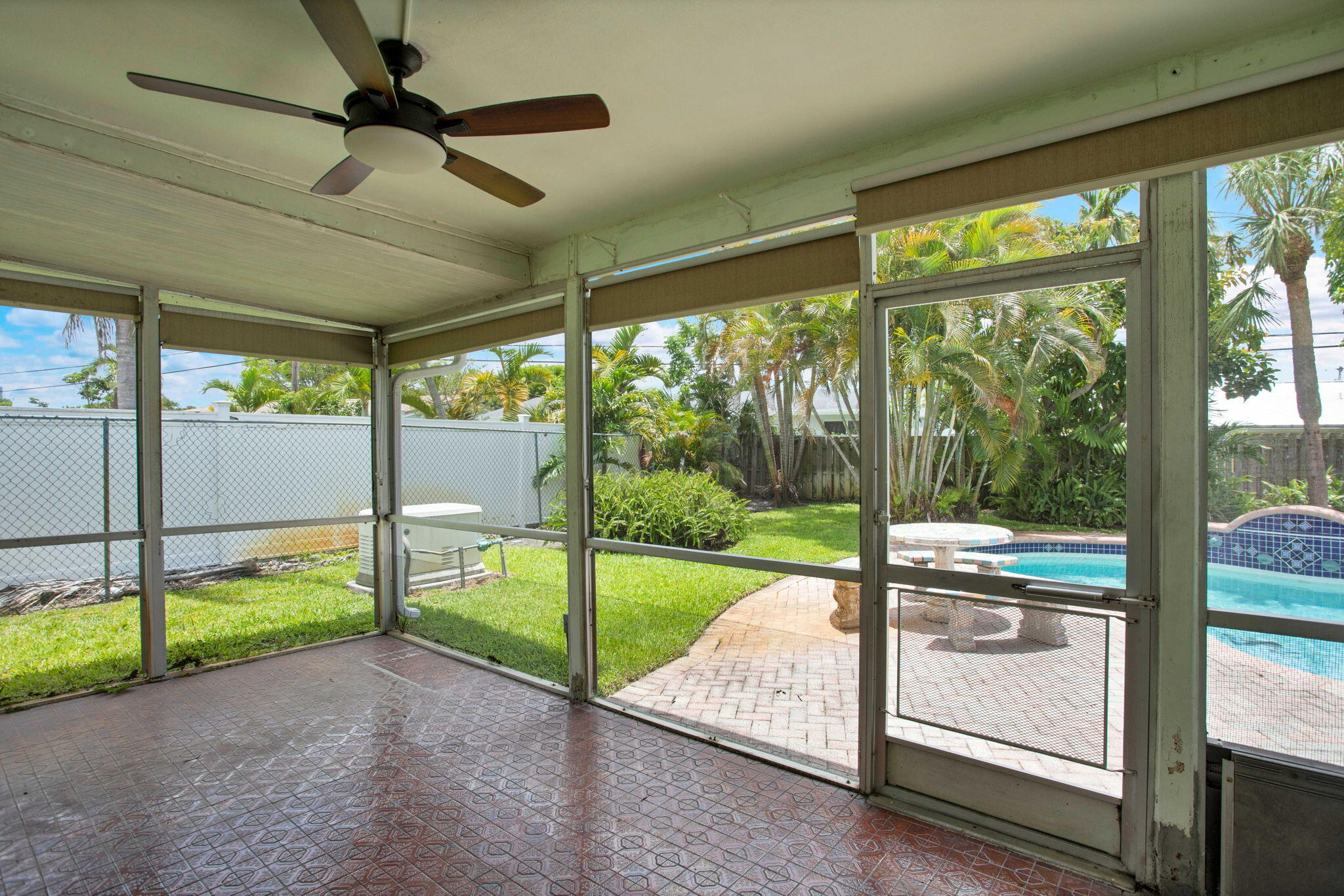 Mary Knoll - Residential