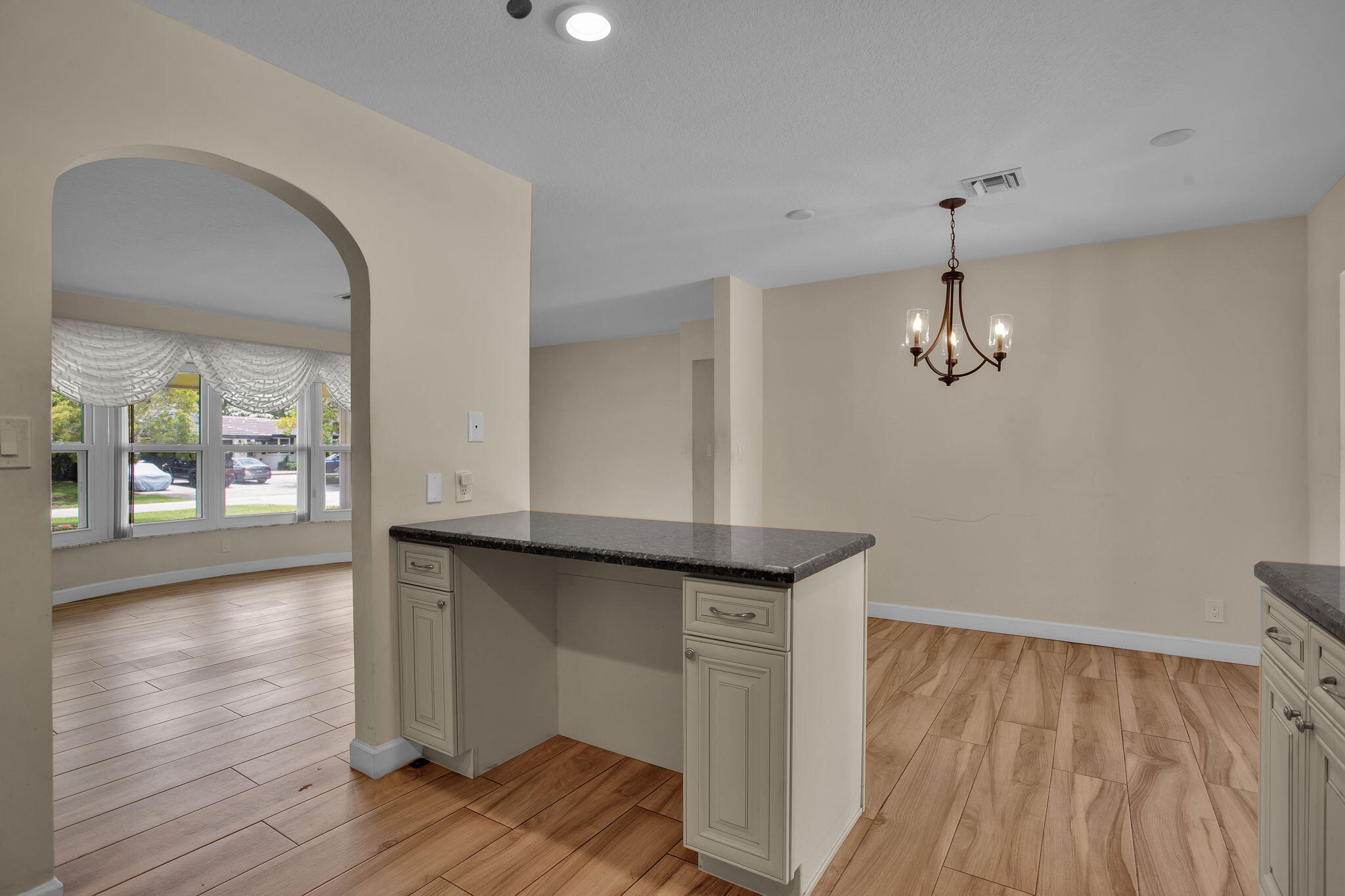 Mary Knoll - Residential
