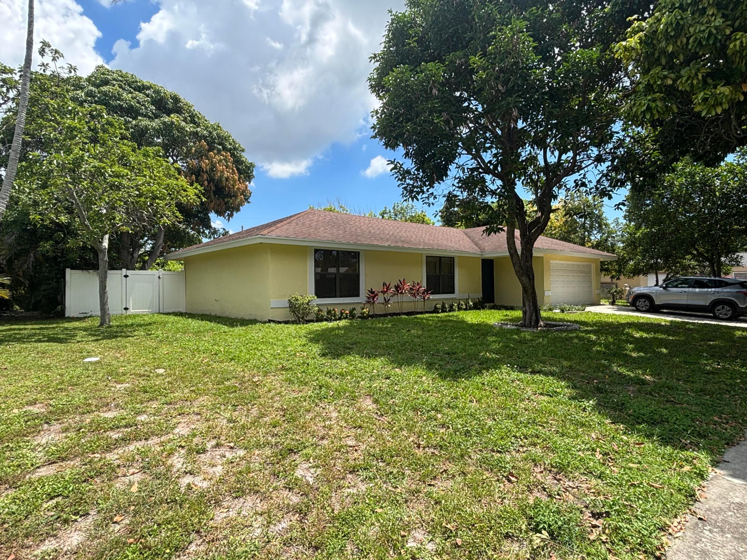 WESTFIELD AT WPB - Residential Lease