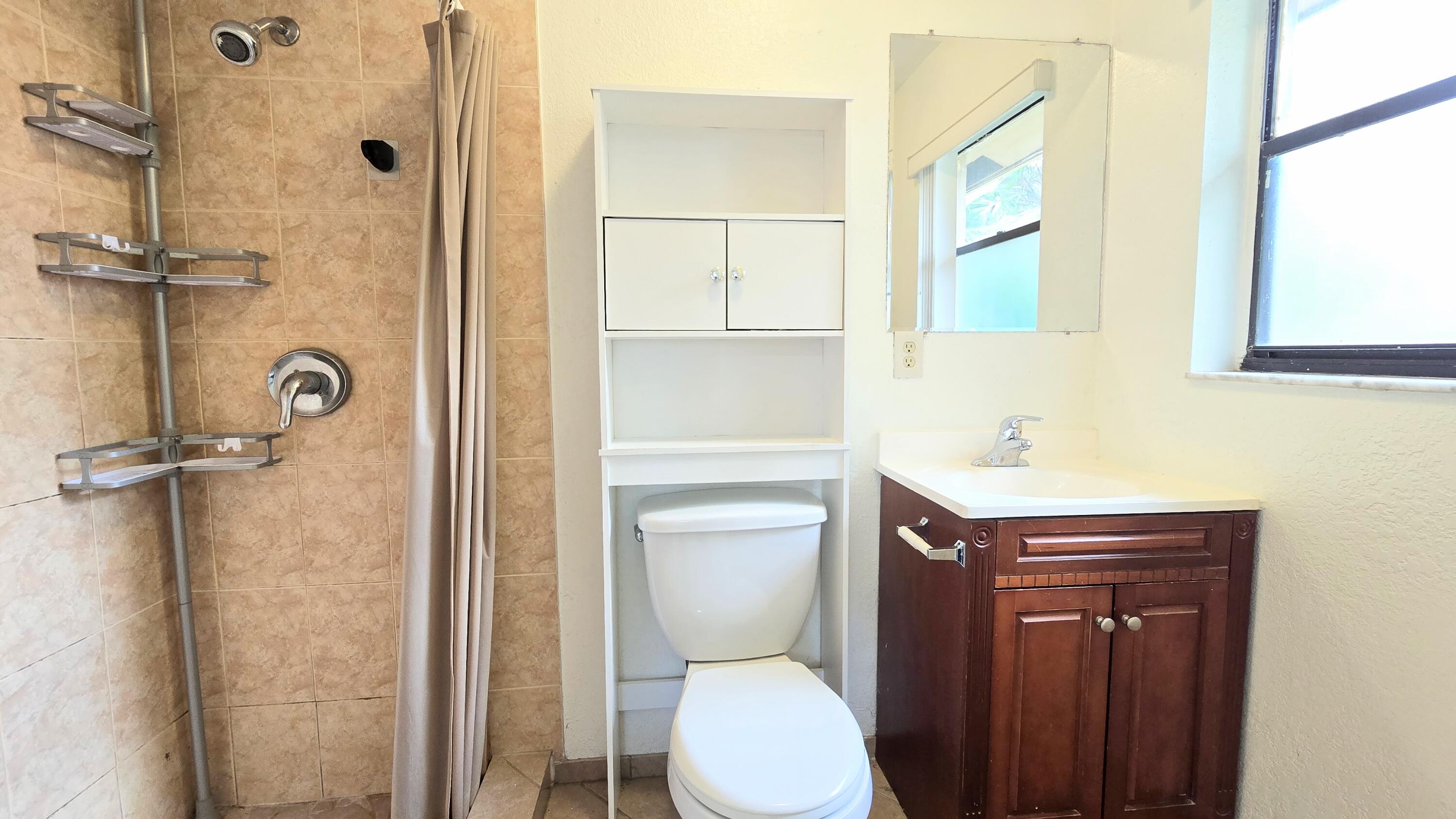 CORAL SPRINGS UNIVERSITY DRIVE - Residential Lease