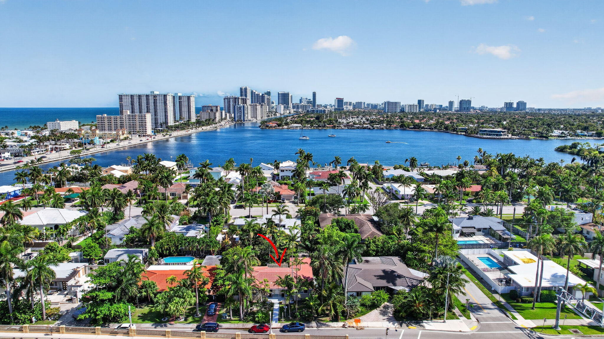 HOLLYWOOD LAKES SECTION - Residential