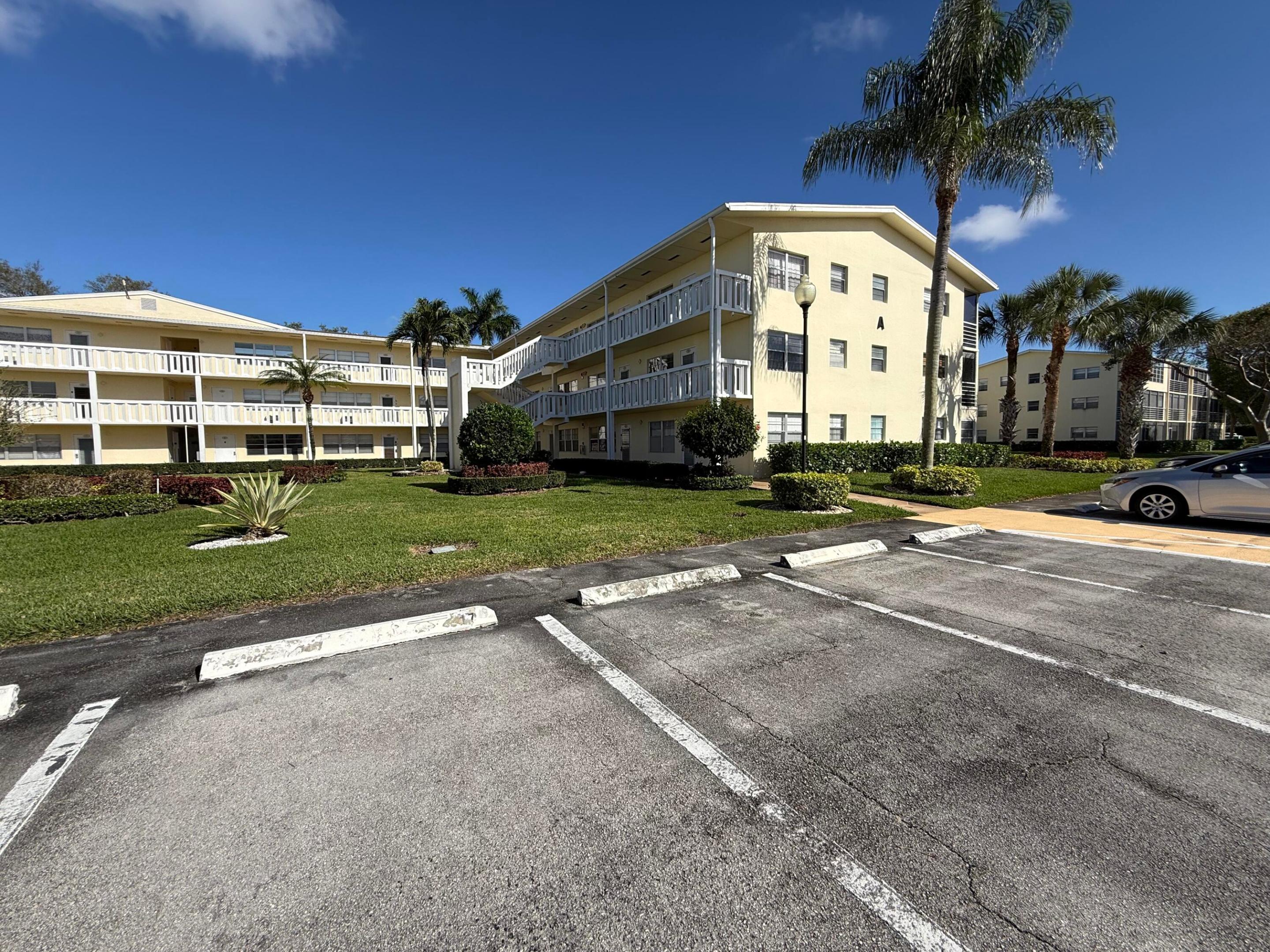 DORSET AT CENTURY VILLAGE CONDO - Residential