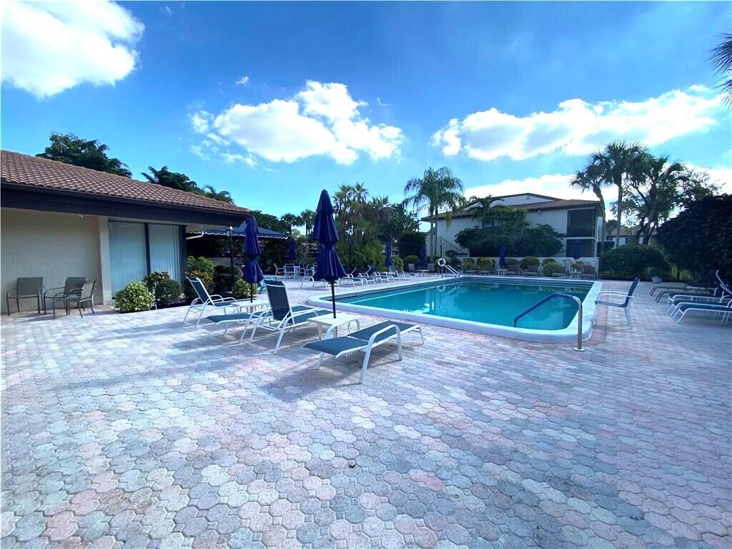 HORIZONS OF BOCA LAGO CONDO - Residential