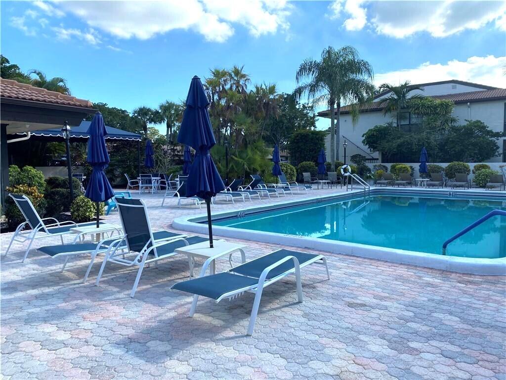 HORIZONS OF BOCA LAGO CONDO - Residential