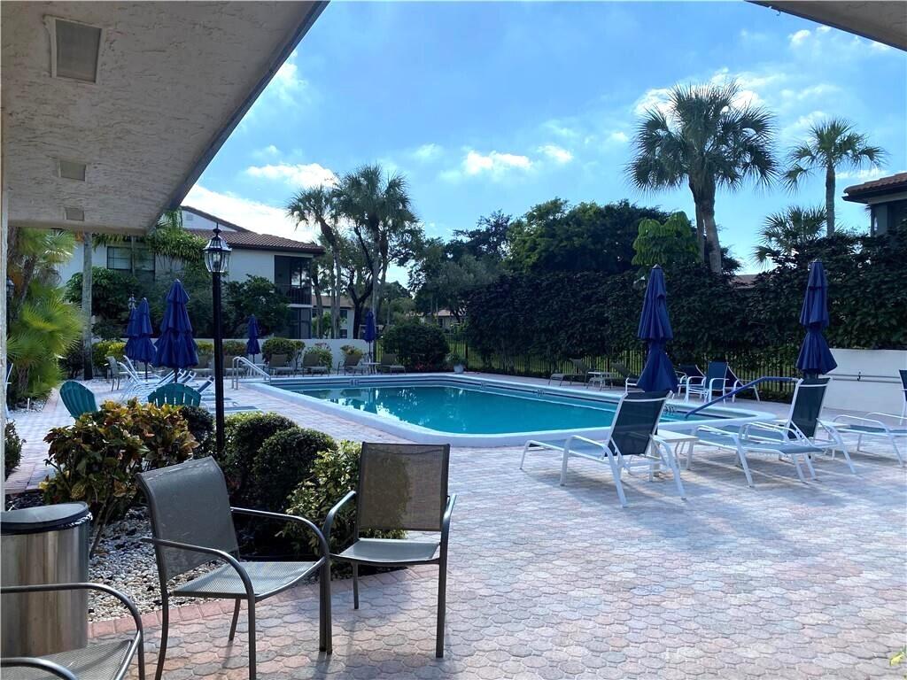 HORIZONS OF BOCA LAGO CONDO - Residential