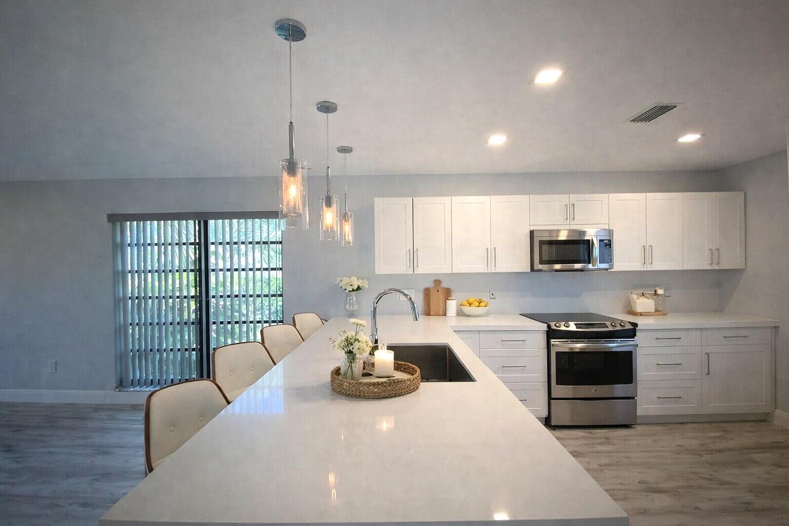 HORIZONS OF BOCA LAGO CONDO - Residential