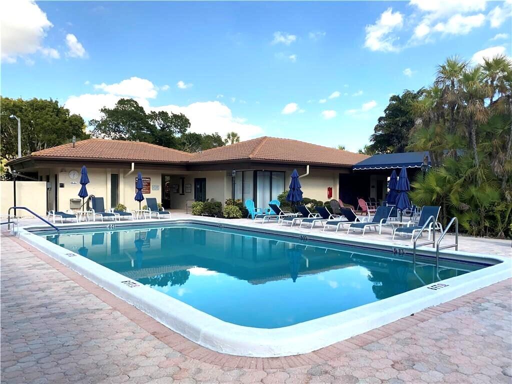 HORIZONS OF BOCA LAGO CONDO - Residential