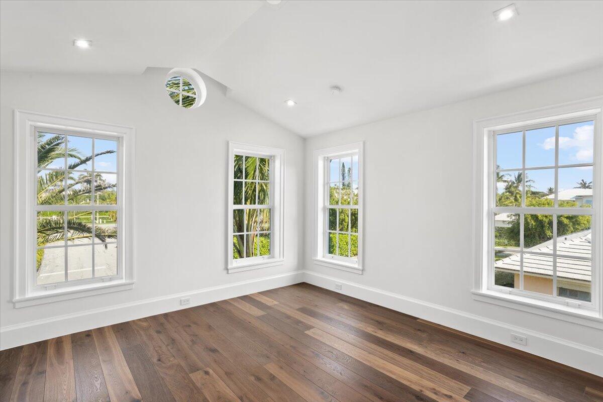EAST SHORE ADD IN - Residential