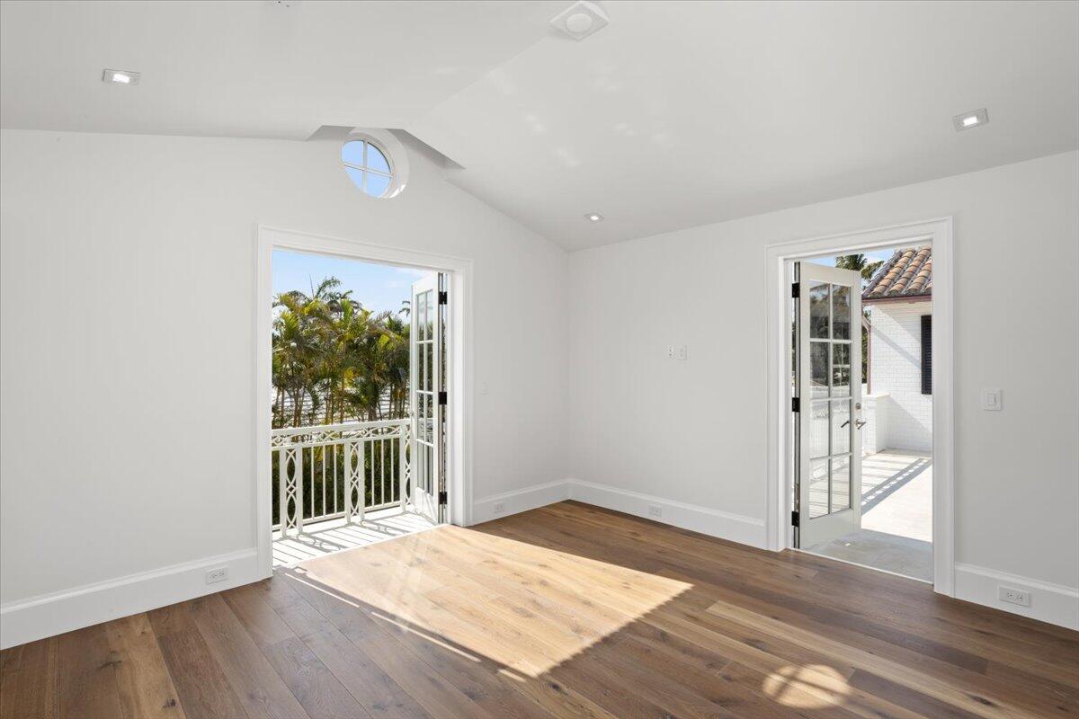 EAST SHORE ADD IN - Residential