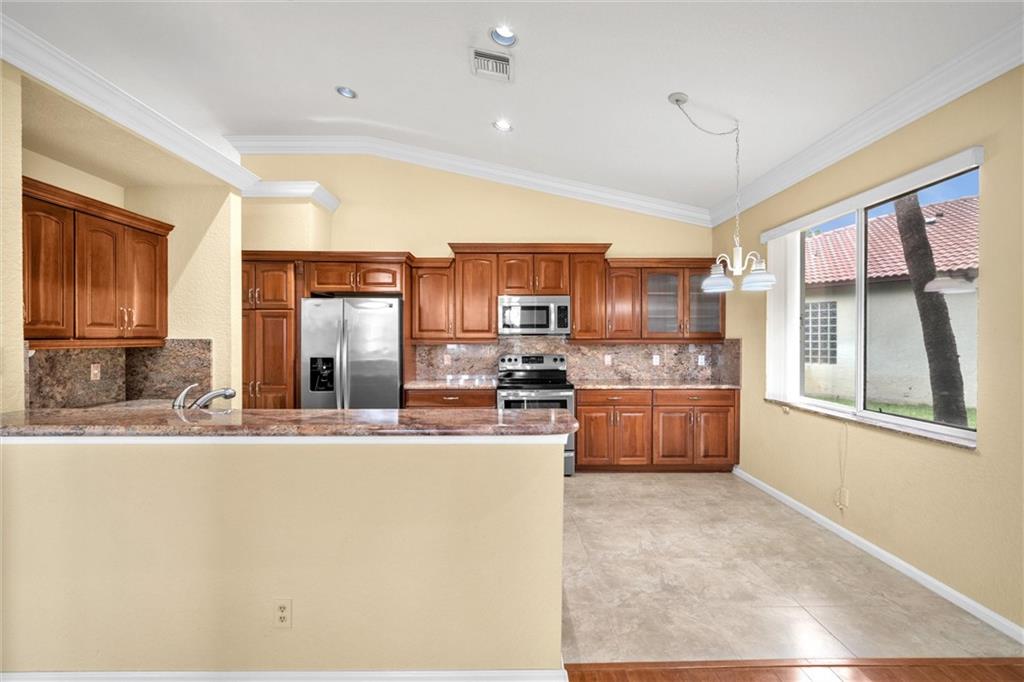 Woodmont Tr 56 123-44 B - Residential